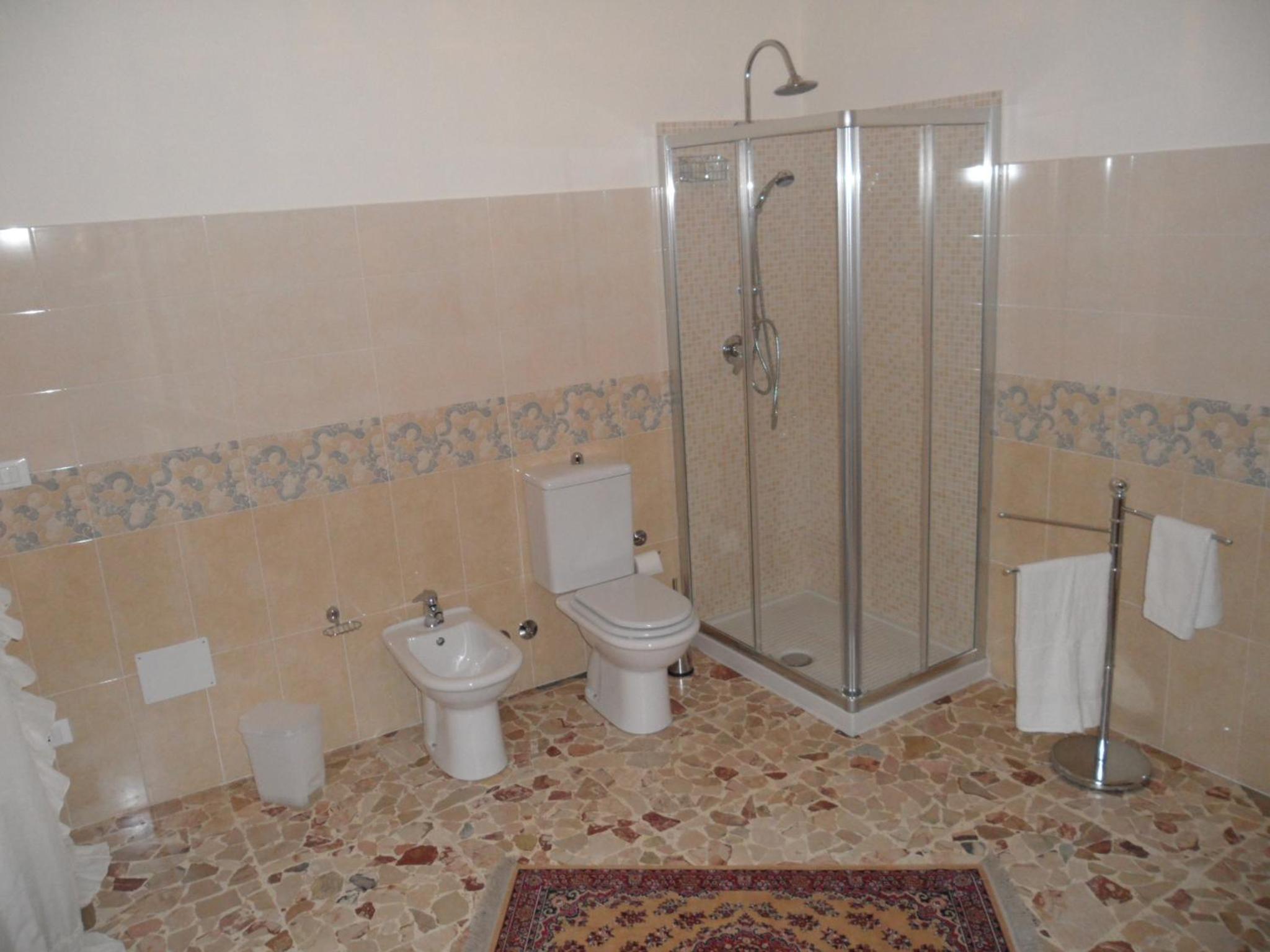 Comfort Triple Room with Shower photo 2