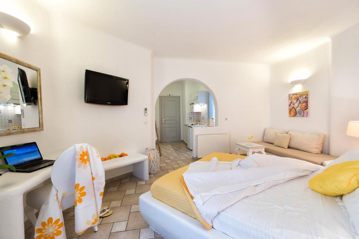 Junior Suite with Sea View photo 2