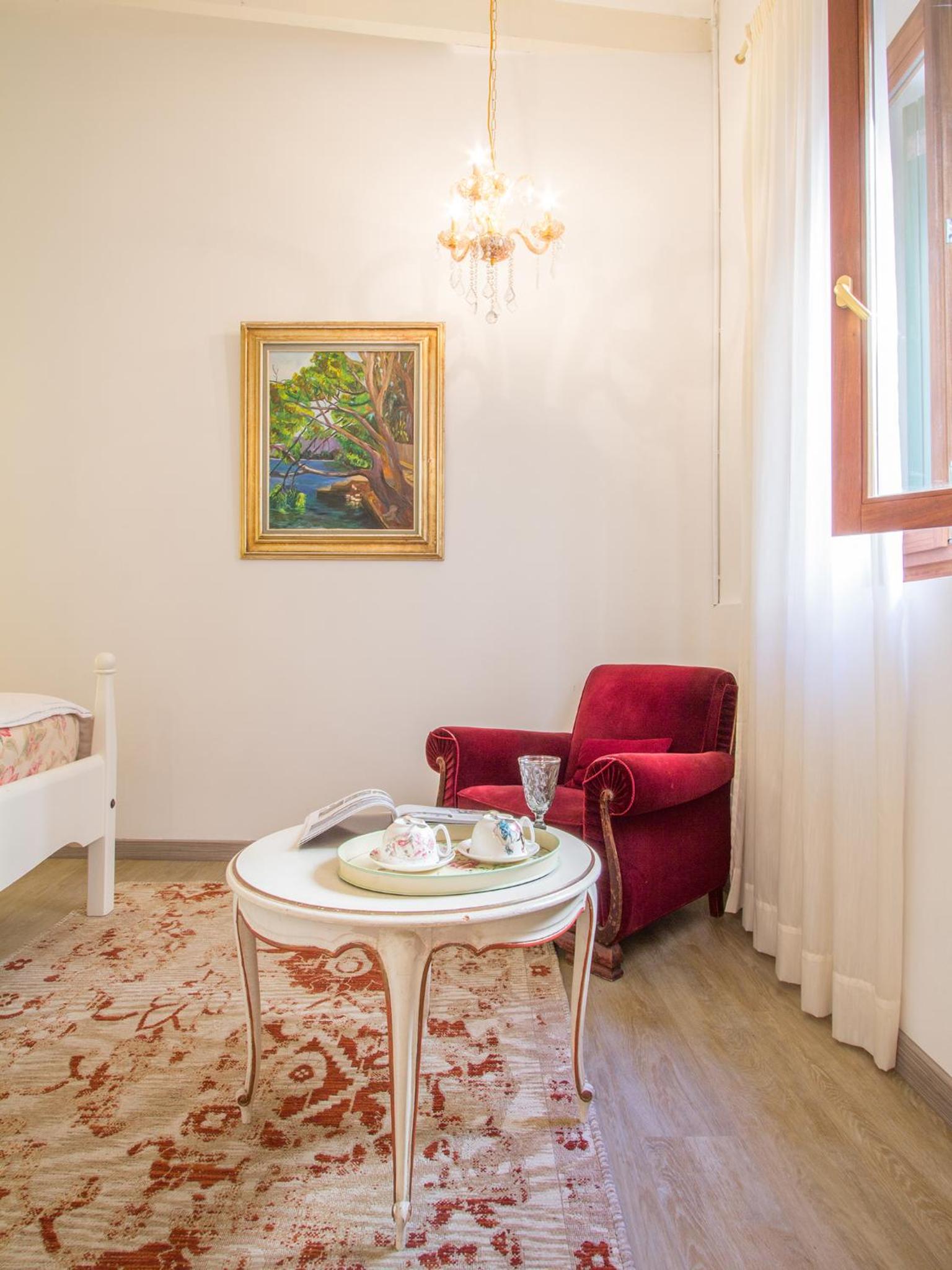 Double Room - Photo 2