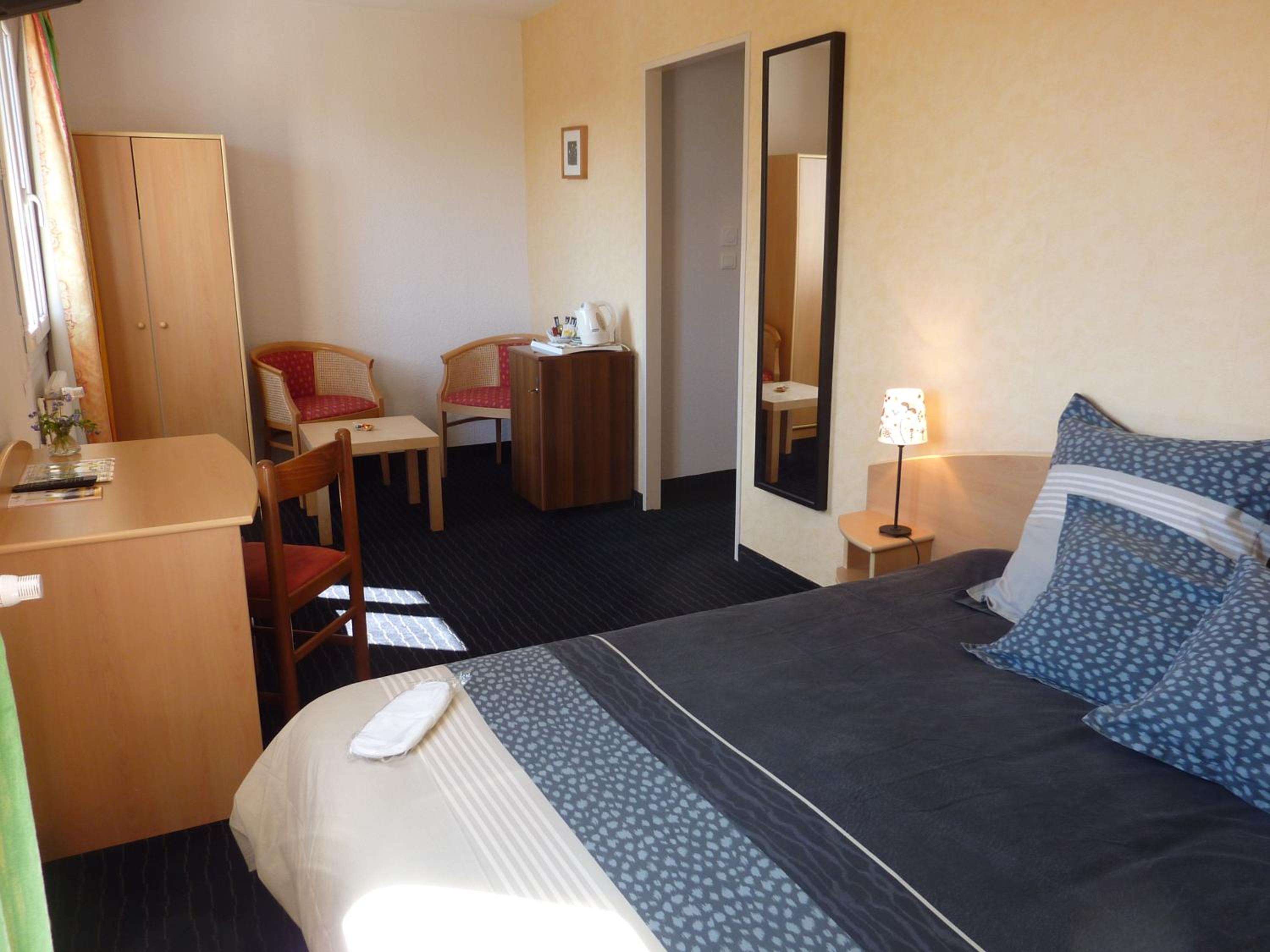 Double Room - Photo 4