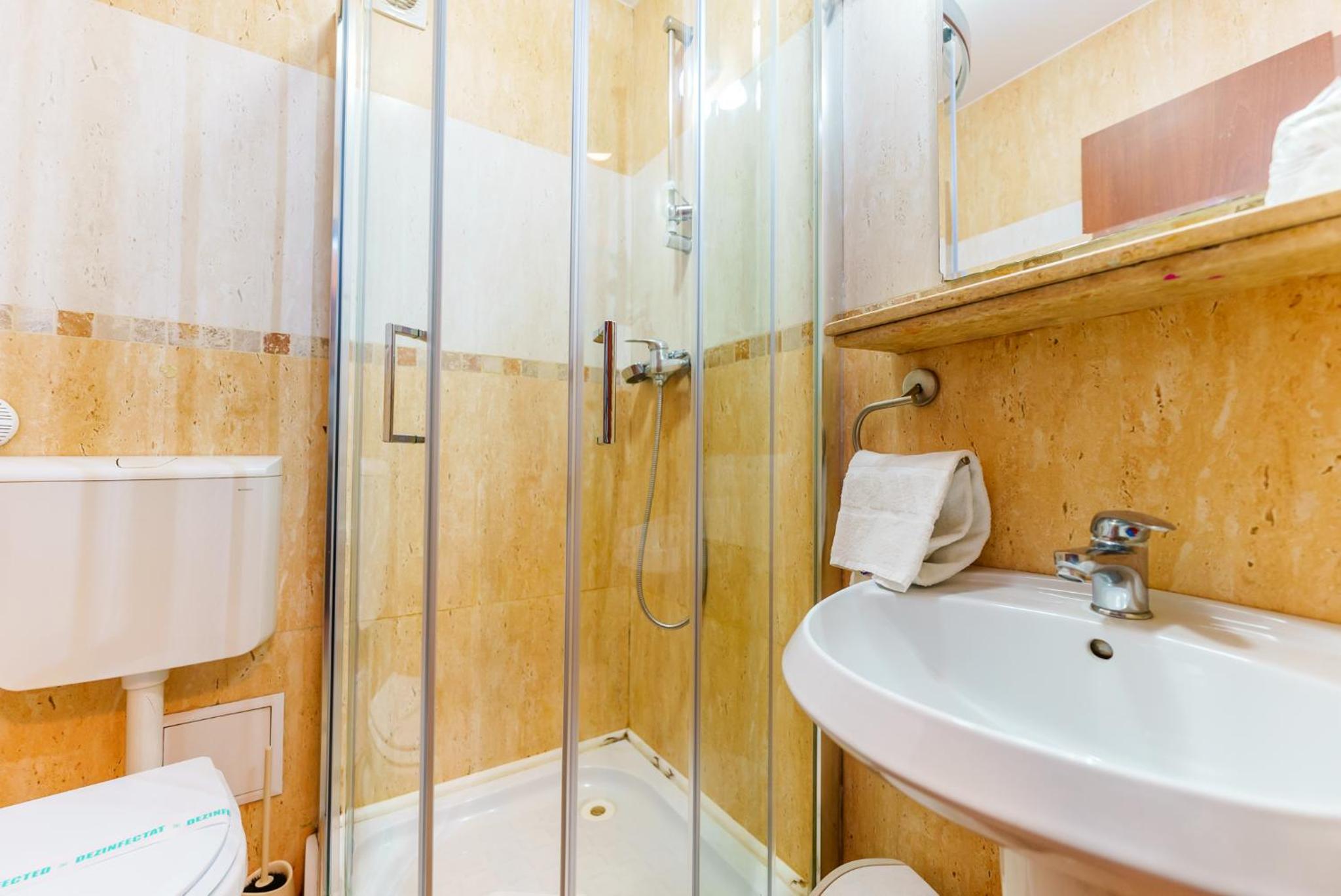 Comfort Triple Room - Photo 2