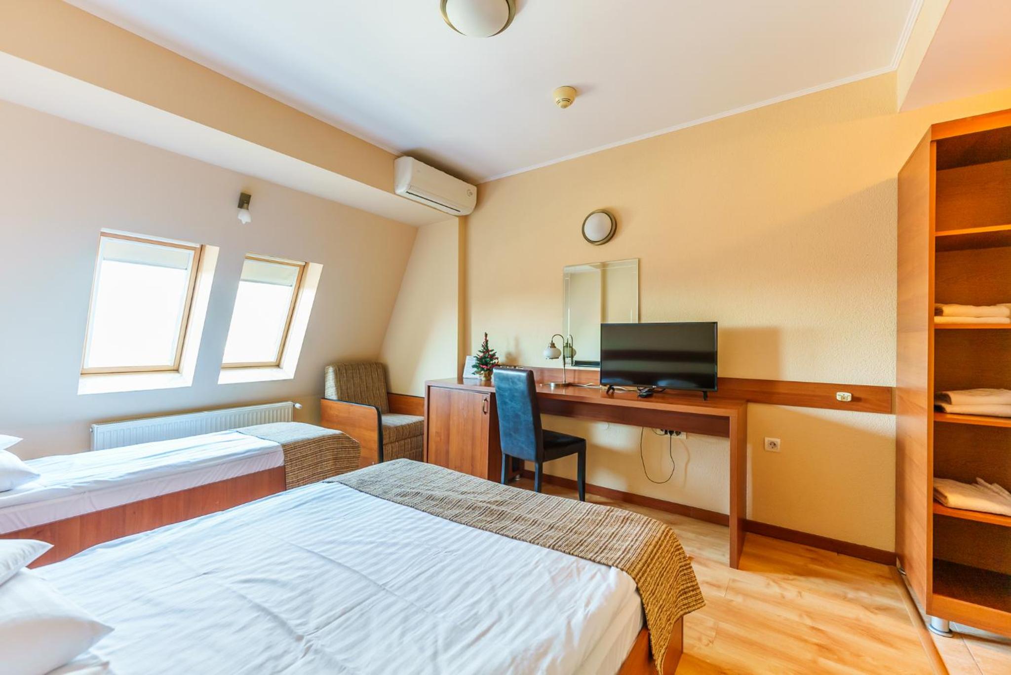 Comfort Triple Room - Photo 4