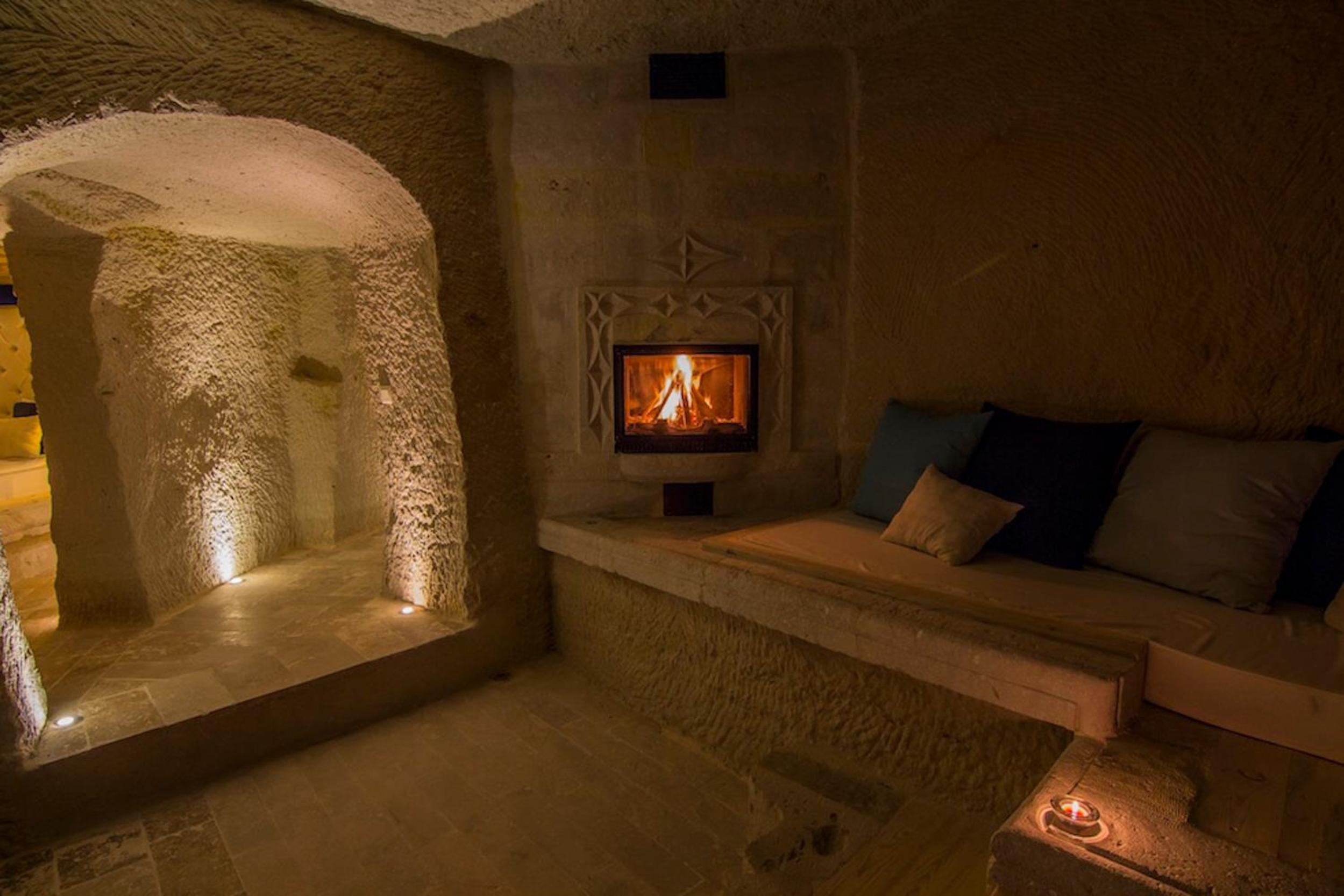 Deluxe Cave Suite - Photo 1