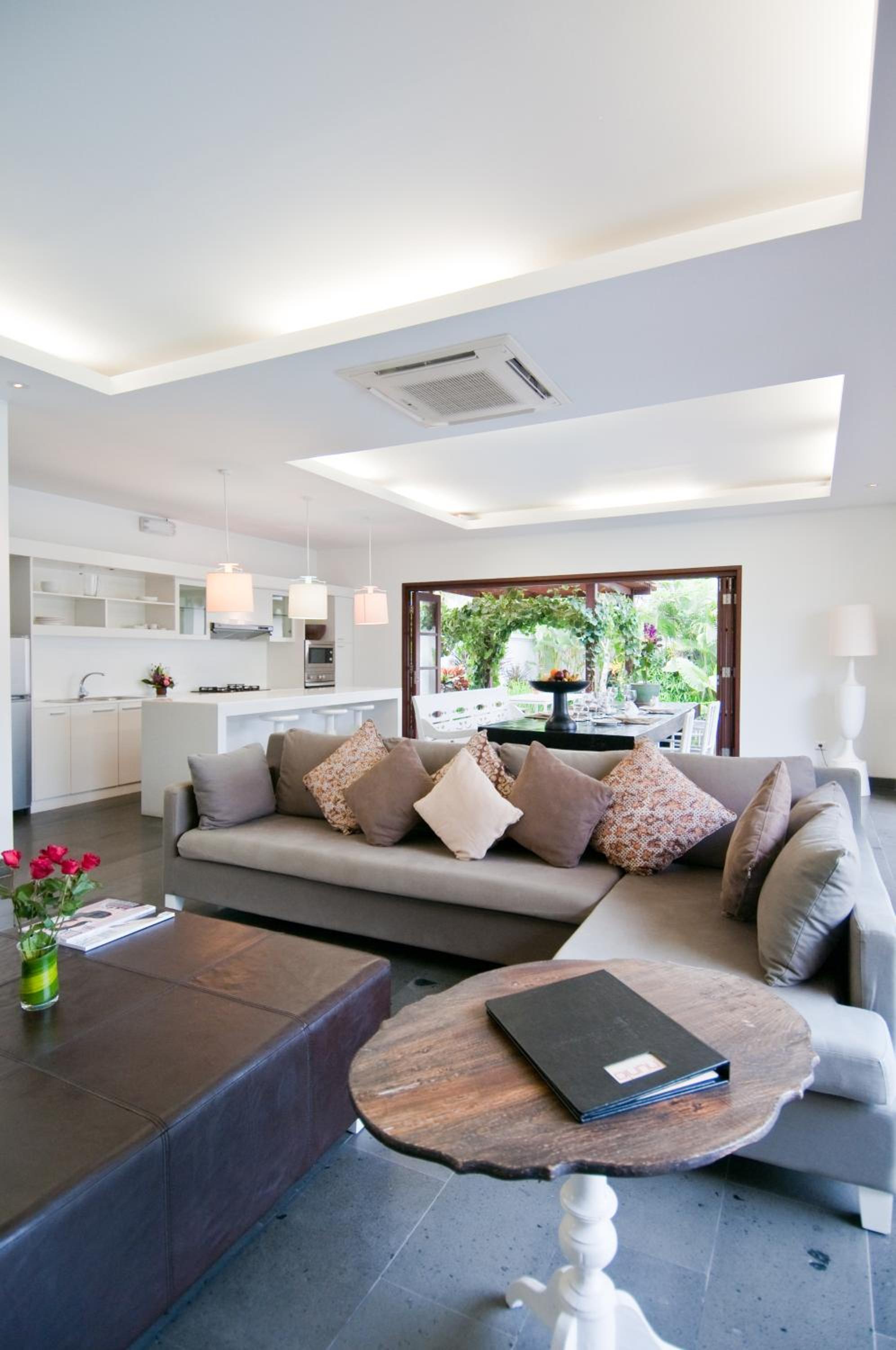 Two-Bedroom Villa with Private Pool - Photo 11