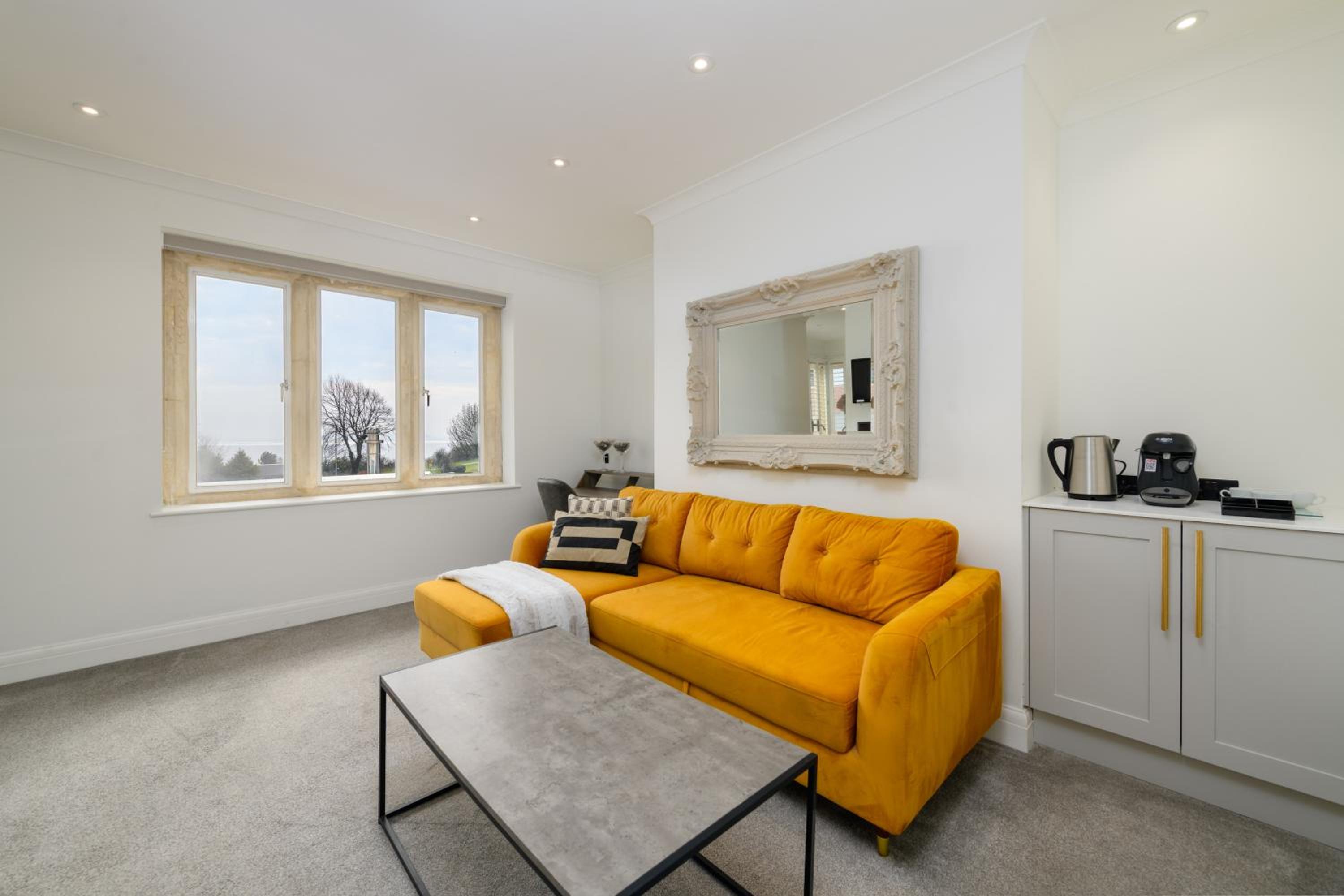 Deluxe Suite with Sea View