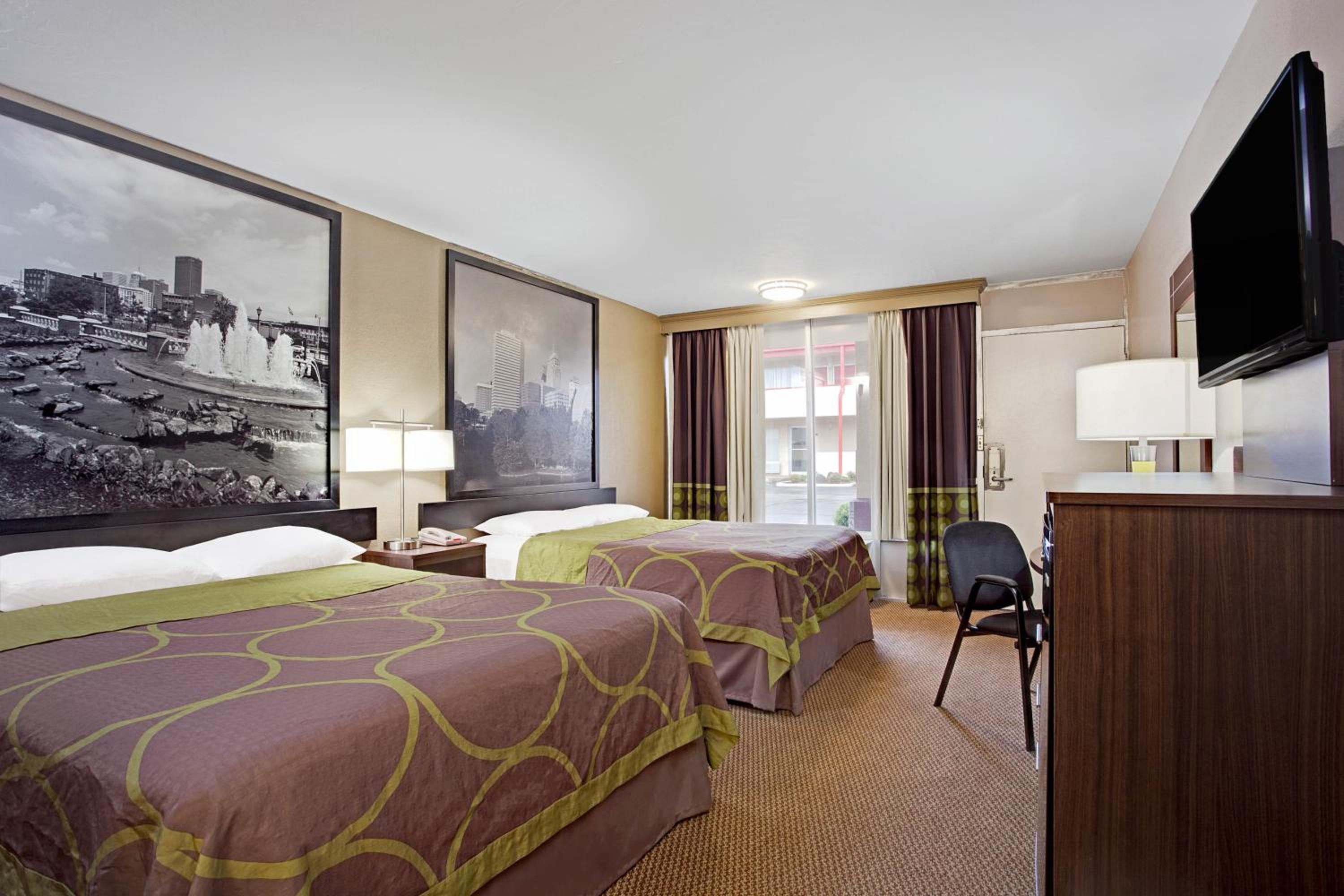 Double Room With Two Double Beds - Non-Smoking photo 2