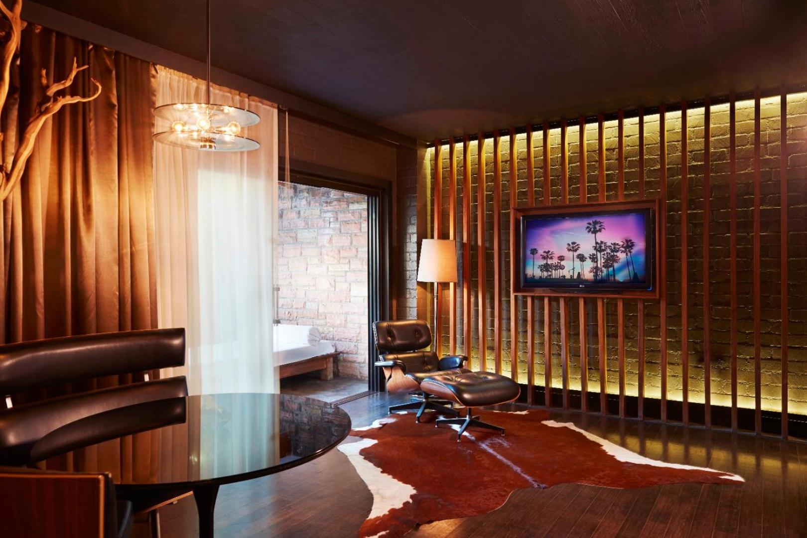 Suite with Pool View