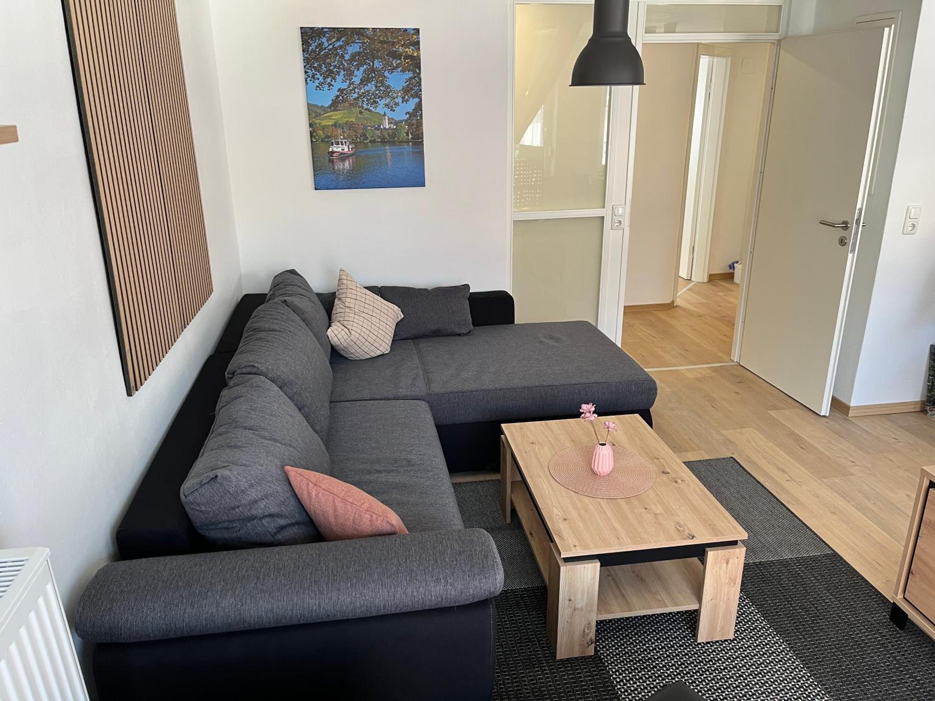 Three-Bedroom Apartment with Balcony photo 3