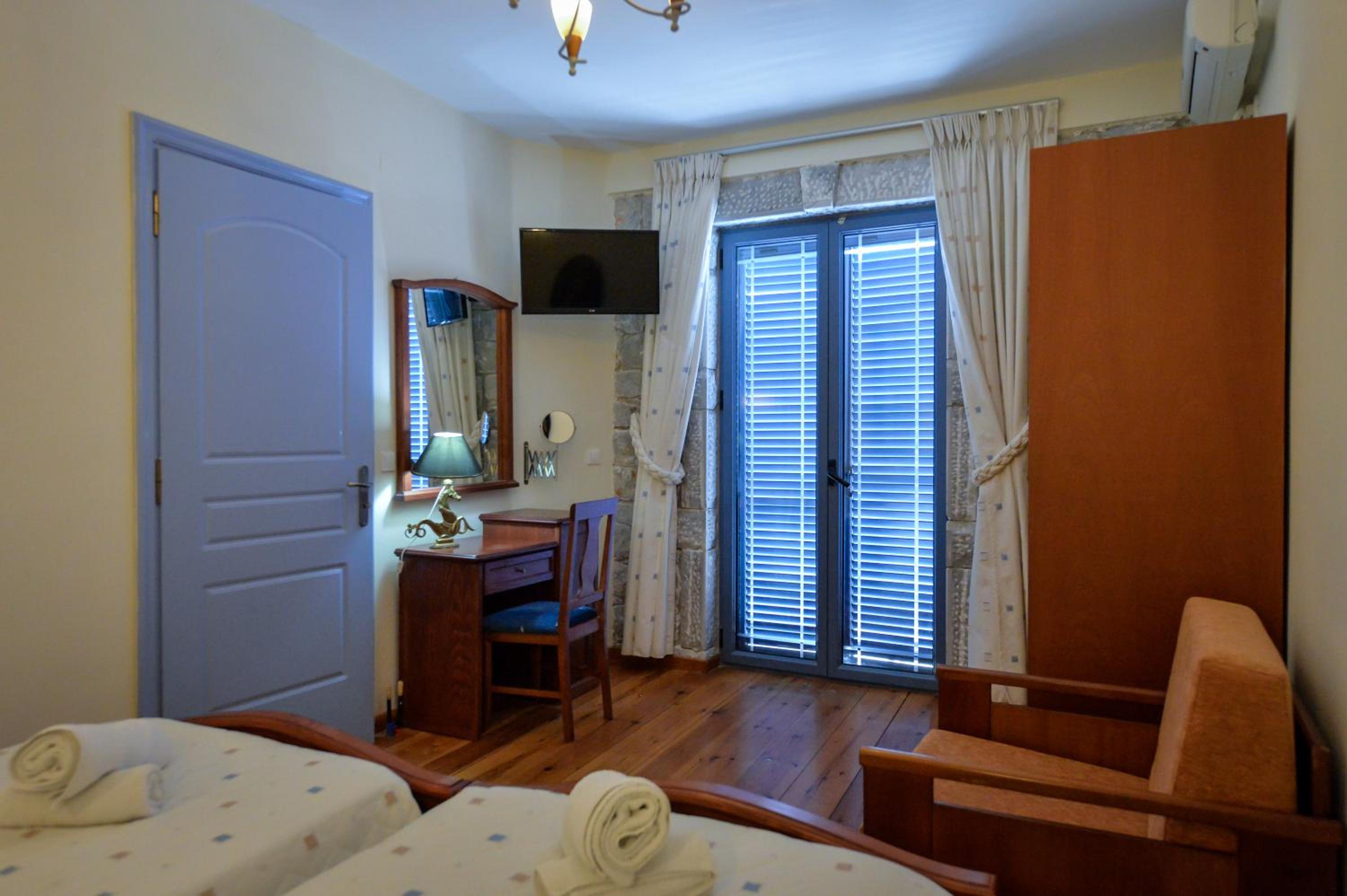 Maisonette photo 1