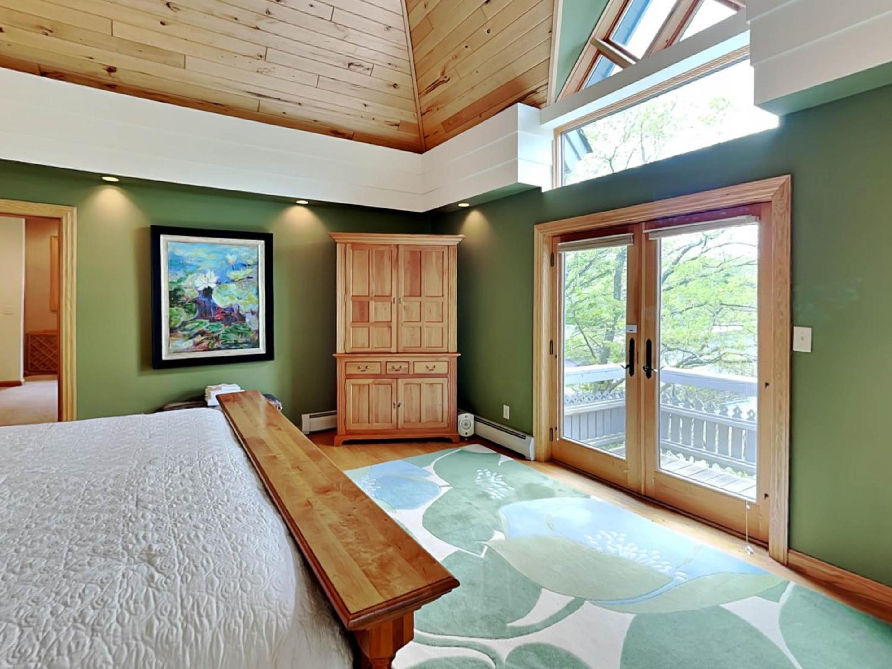 Four-Bedroom House photo 3