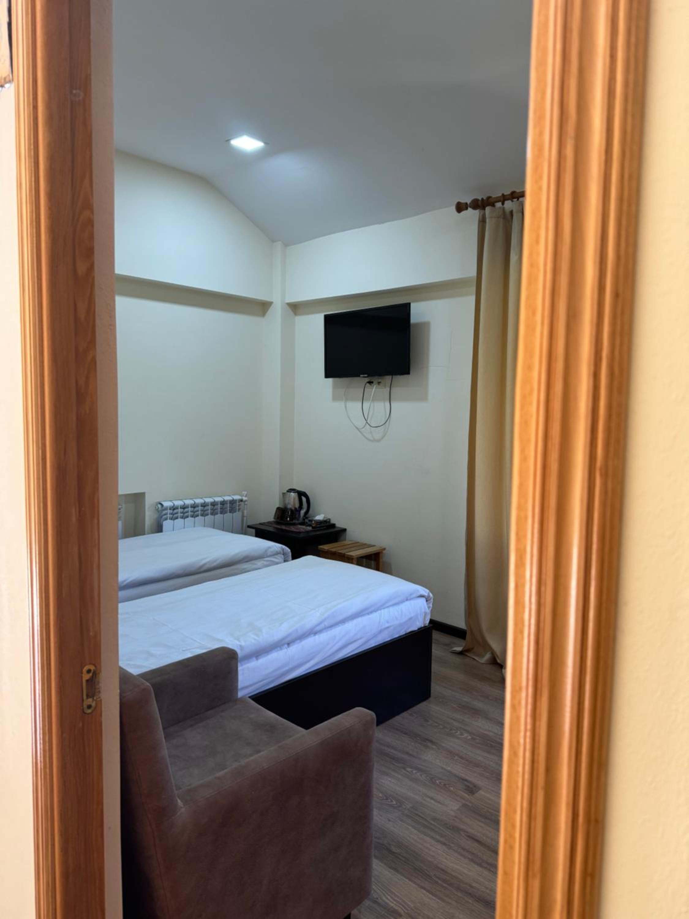 Budget Twin Room photo 3