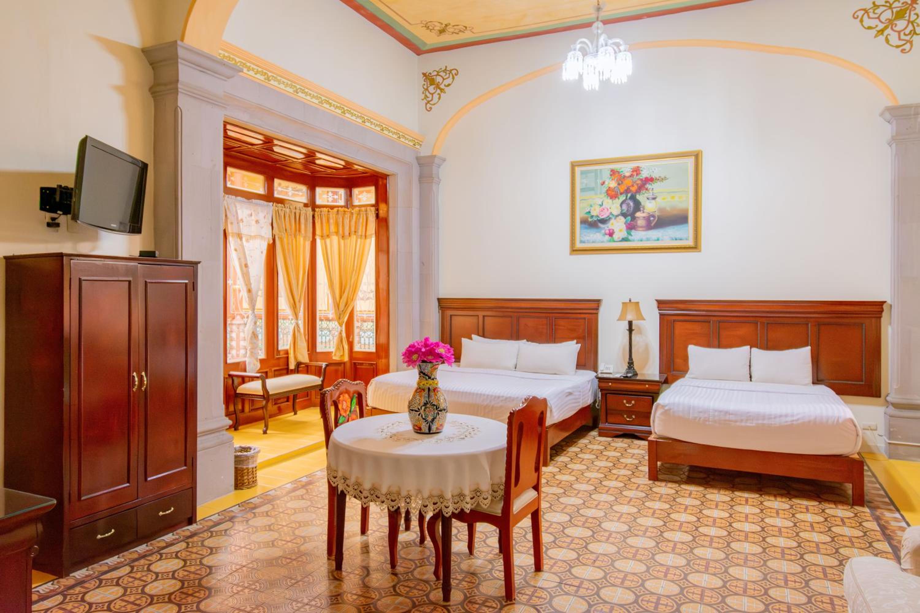 Deluxe Suite