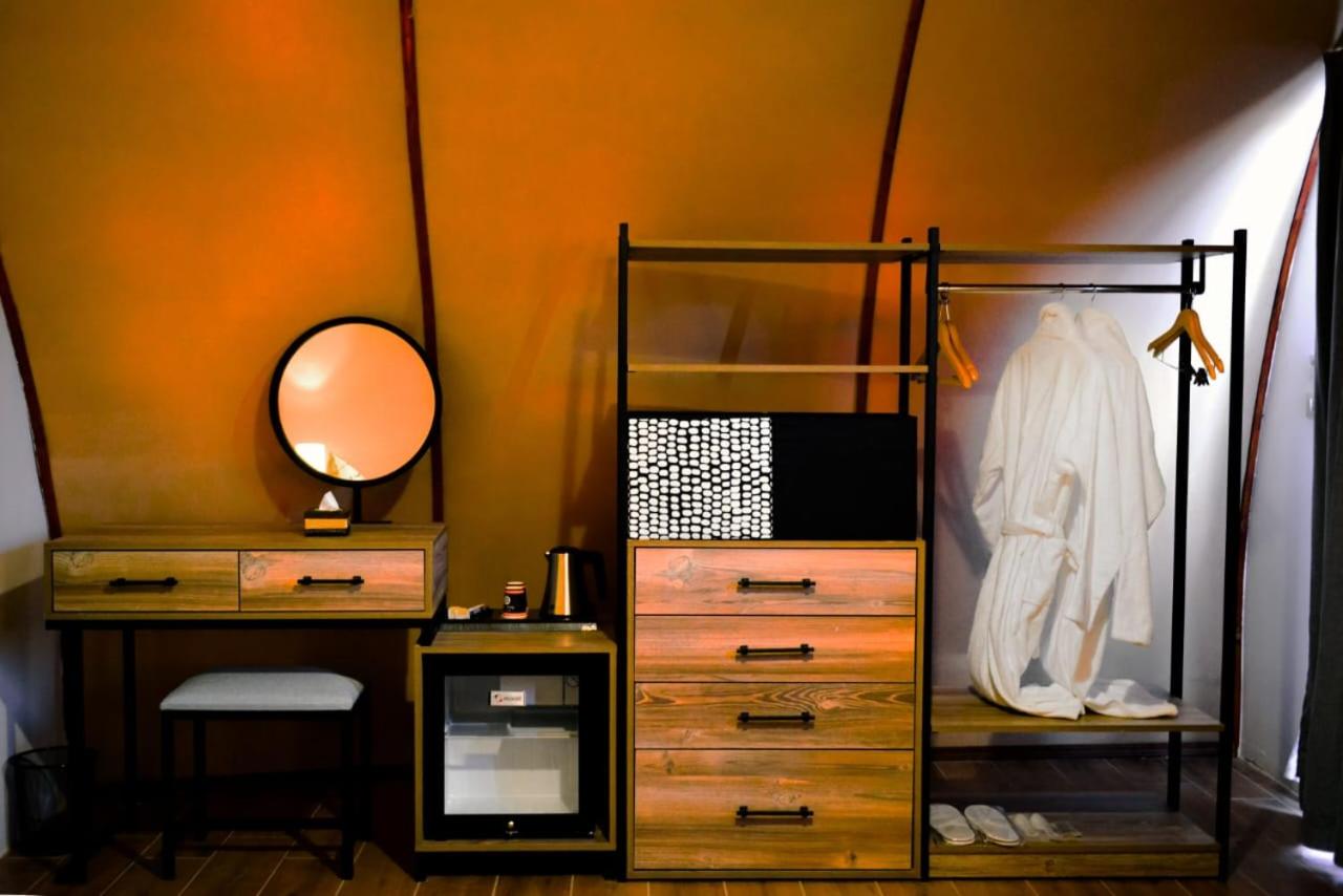 Suite - Photo 3