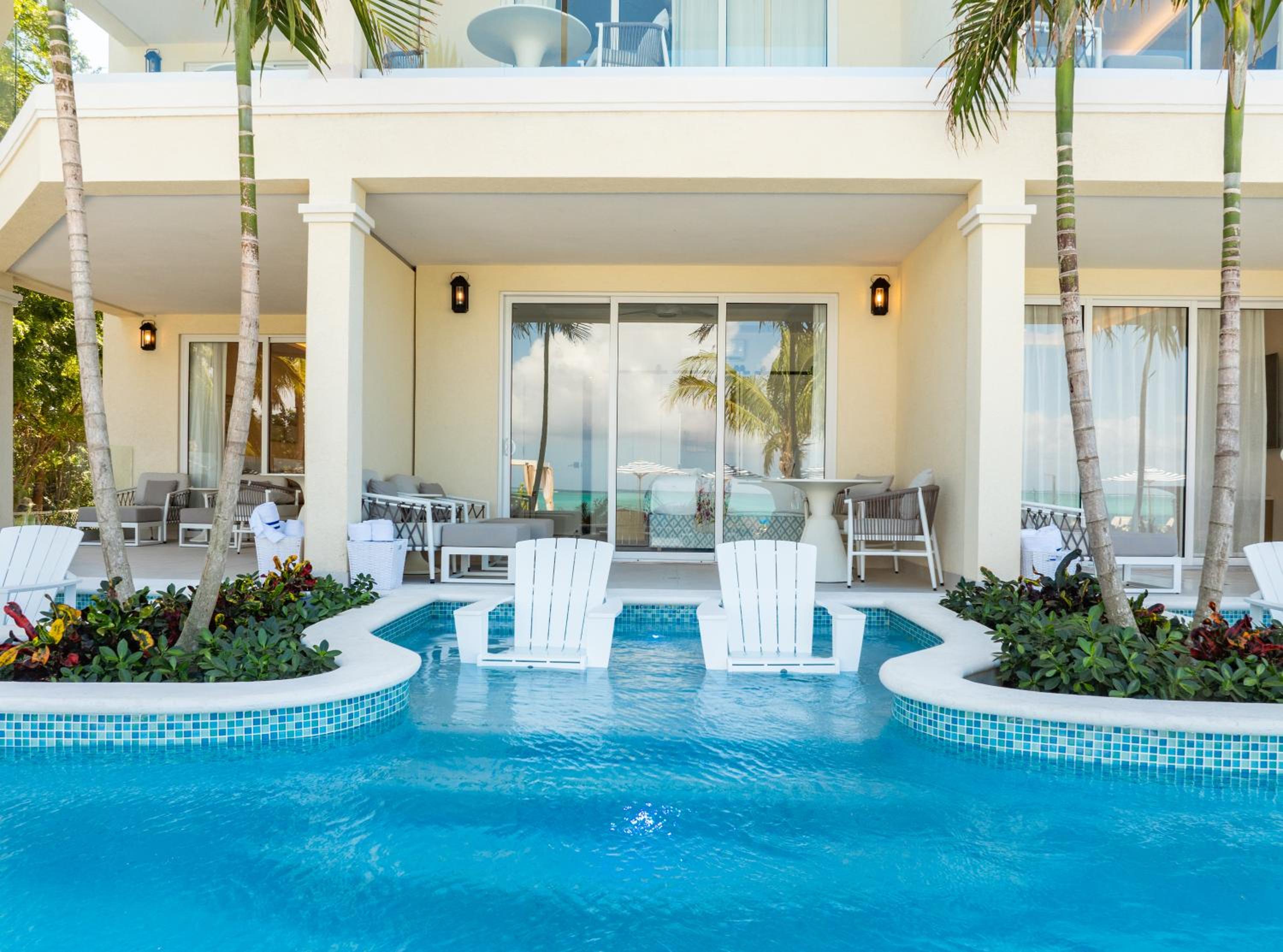 2 Bdrm Beachfront Pool Jr Suite