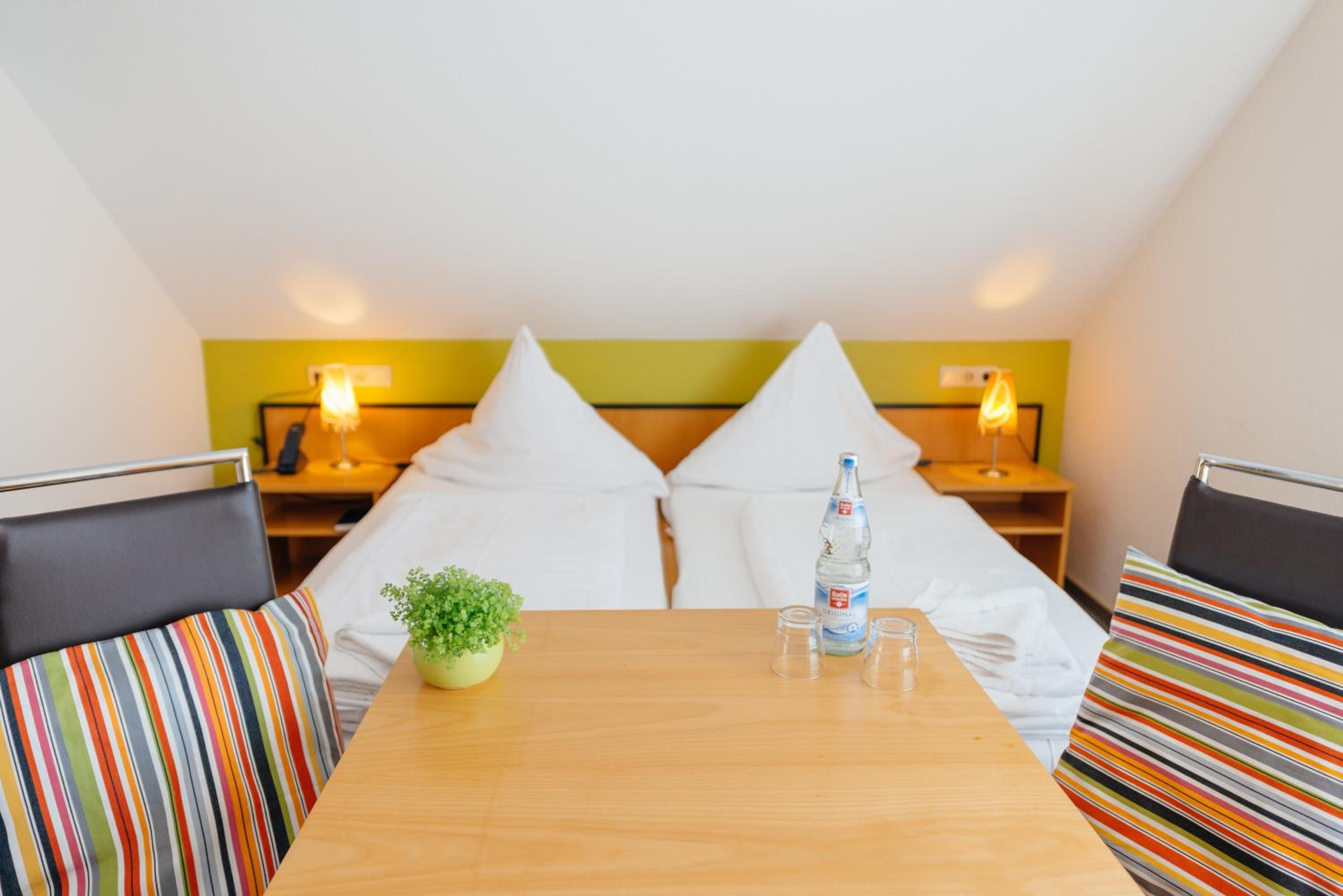 Standard Double Room - Photo 2
