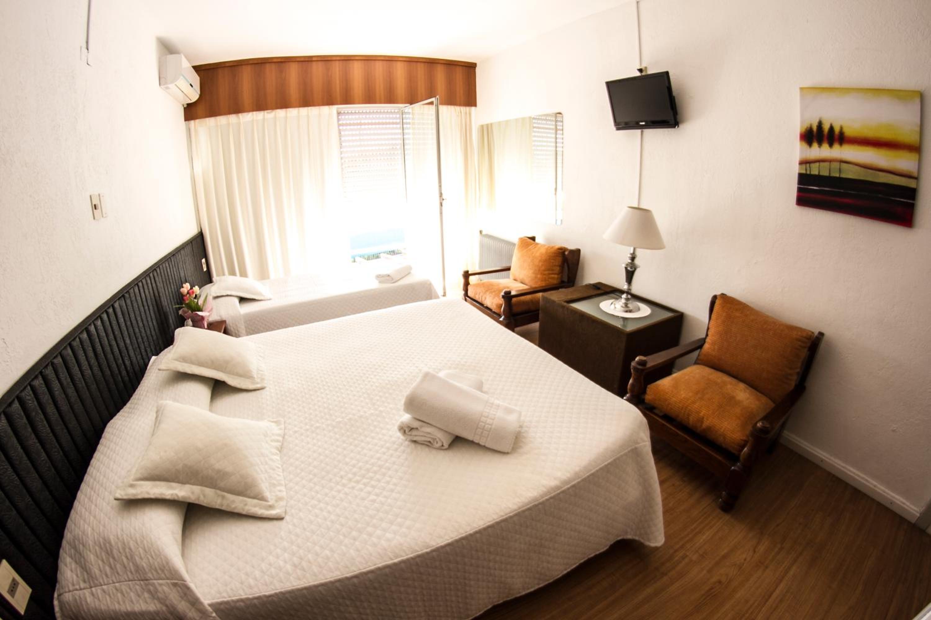 Standard Triple Room photo 1