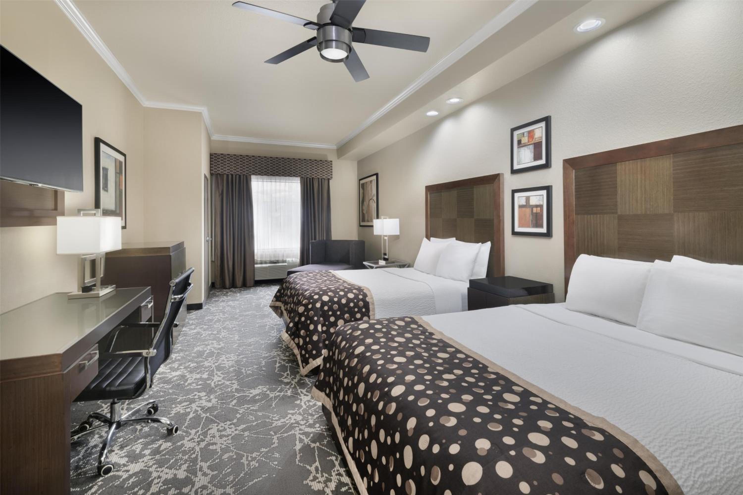 Queen Room with Two Queen Beds with Mobility Accessible Roll-In Shower