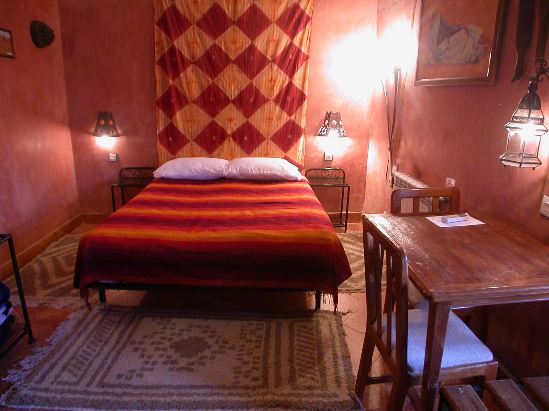 Standard Double Room - Photo 2