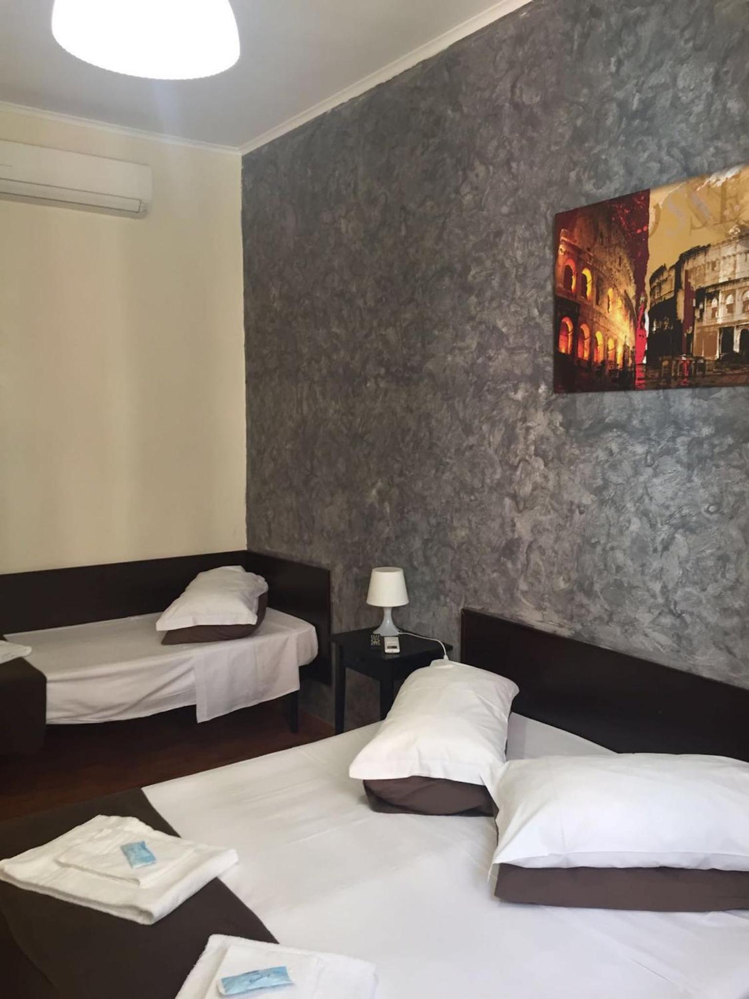 Triple Room photo 2