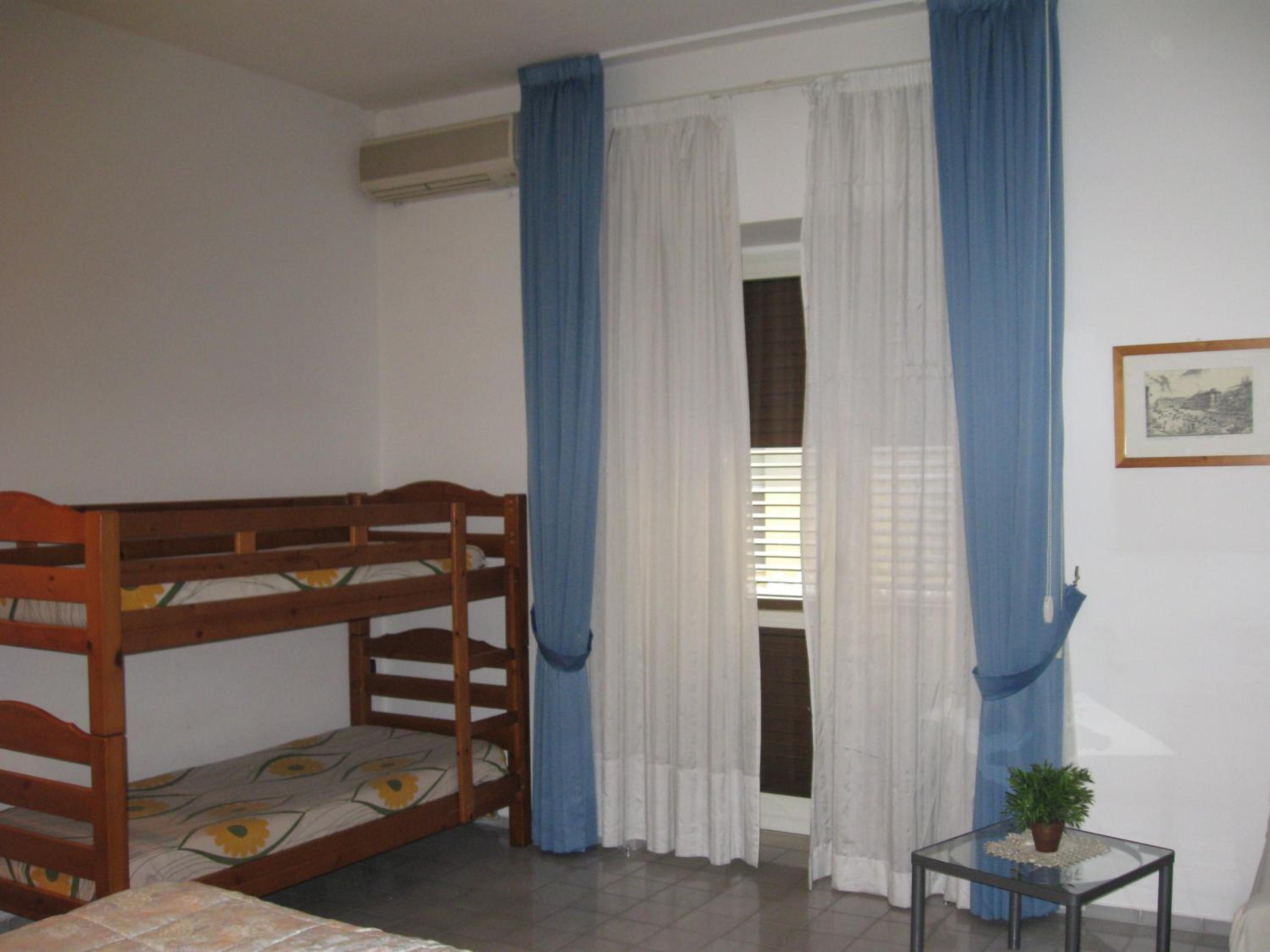 Quadruple Room - Photo 6