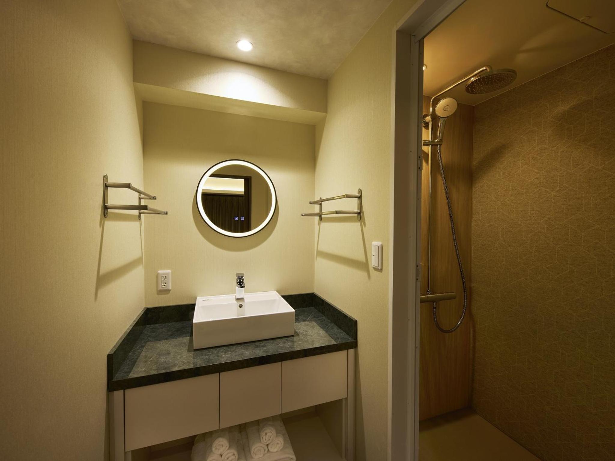 Accommodates up to 5 Guests -RURI- (2 Single Beds + 3 Futon Beds) photo 2