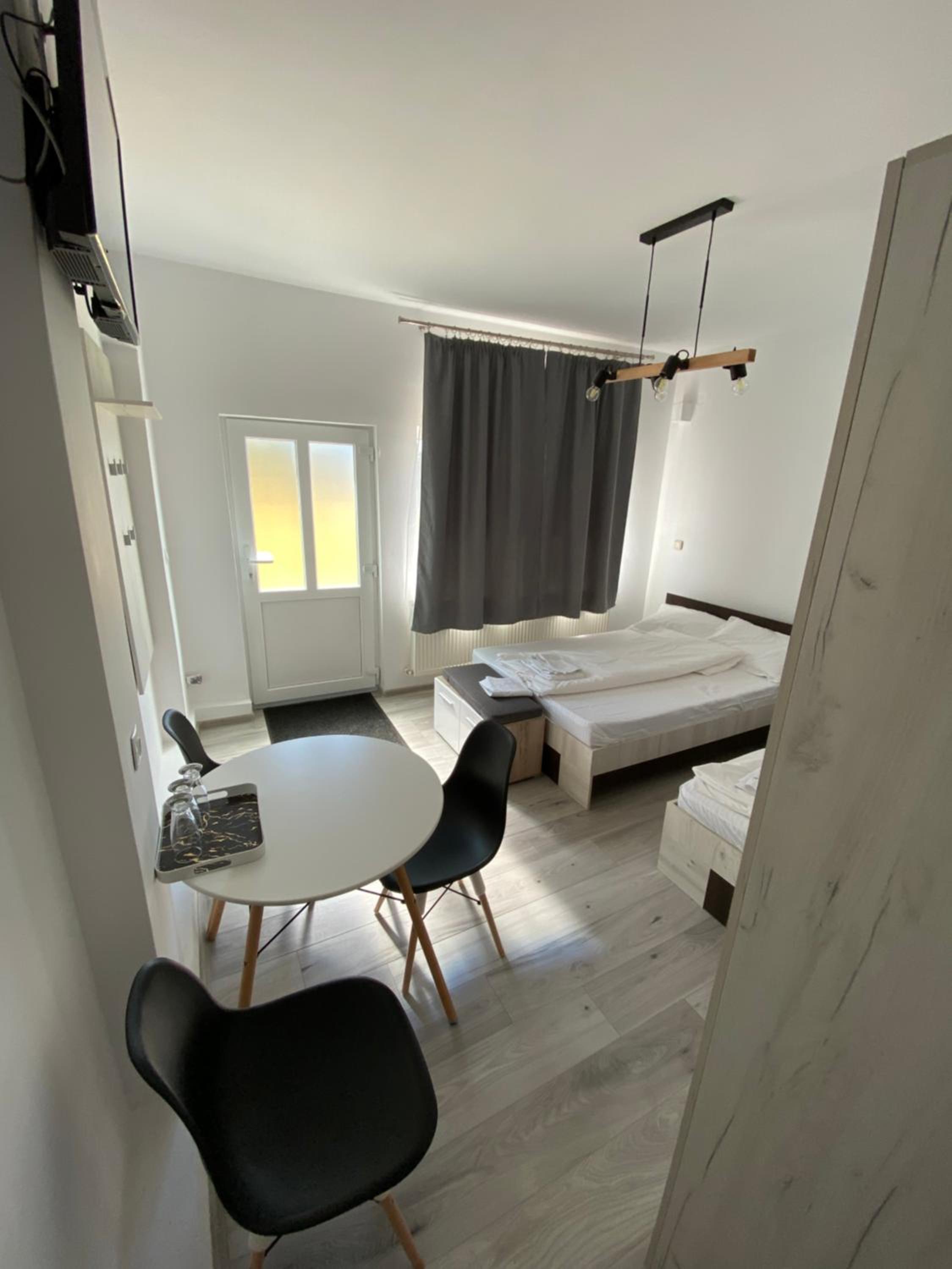 Double or Twin Room photo 1