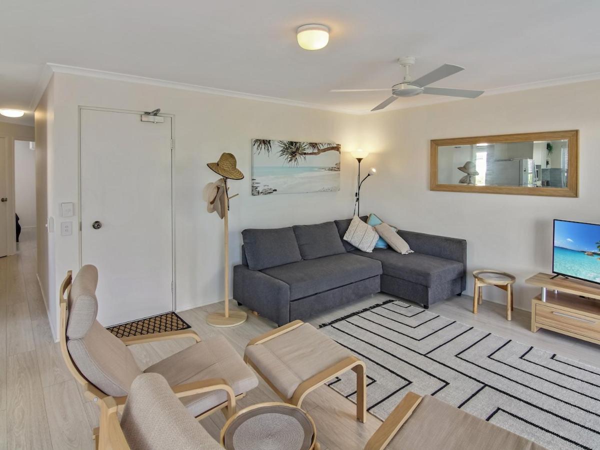 Three-Bedroom Apartment photo 2