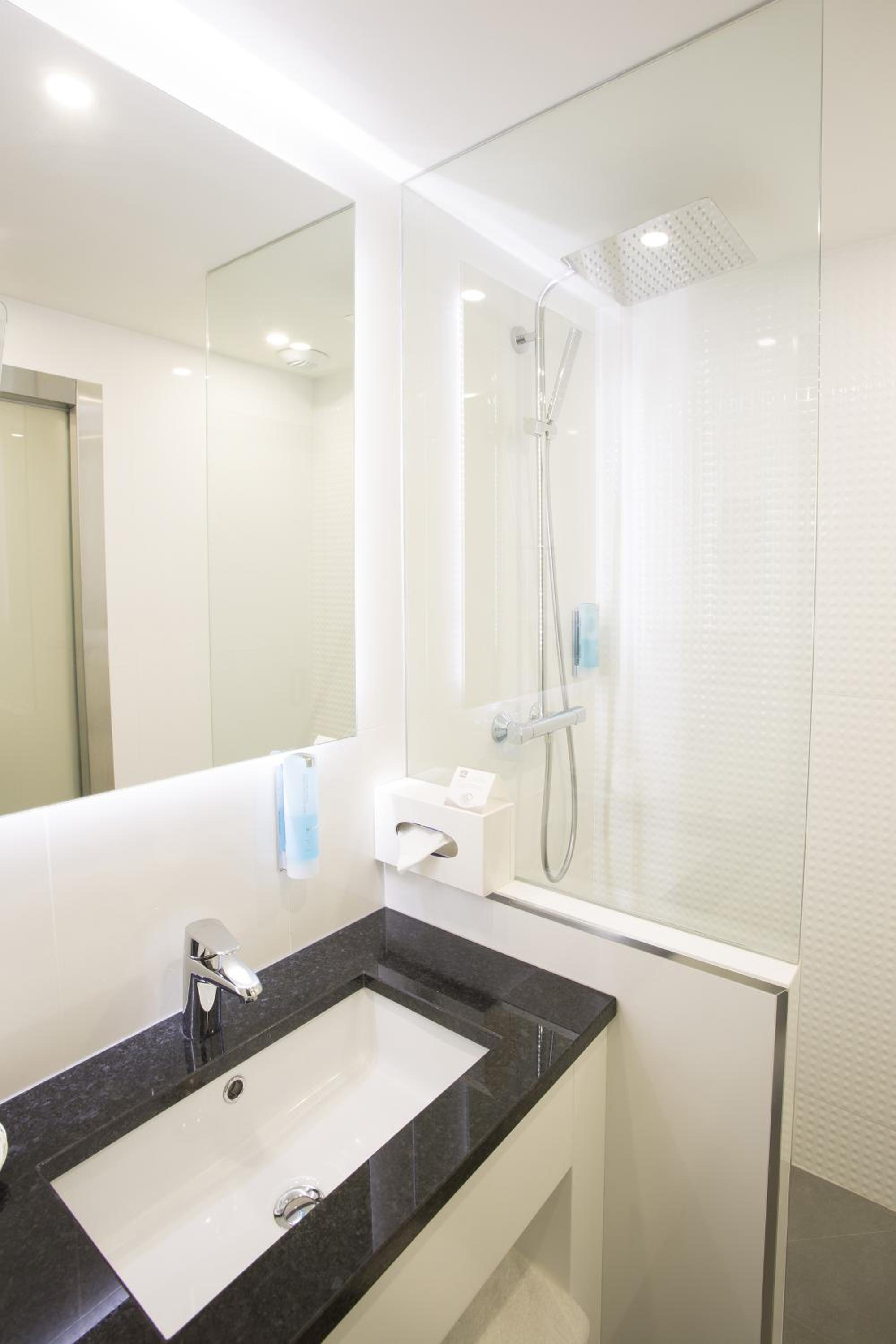 Privilege Room - Photo 14