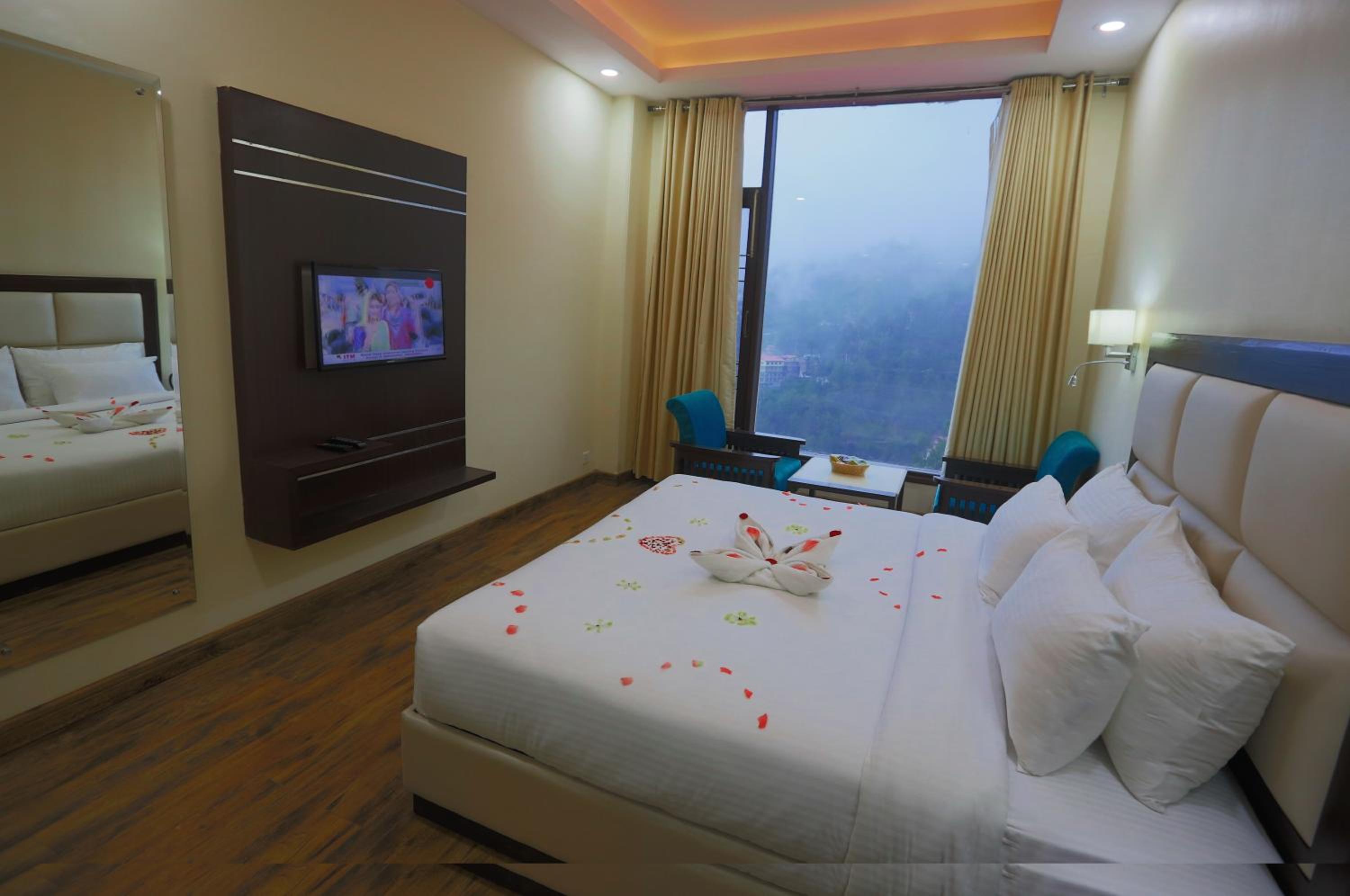 Premium Room (Centrally Heated) photo 3