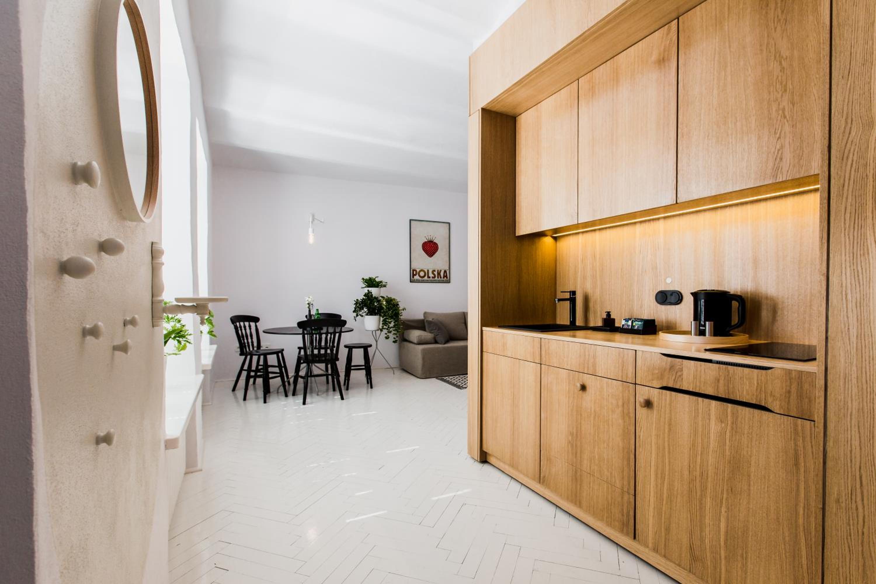 Two-Bedroom Apartment - Ground Floor  - Photo 6