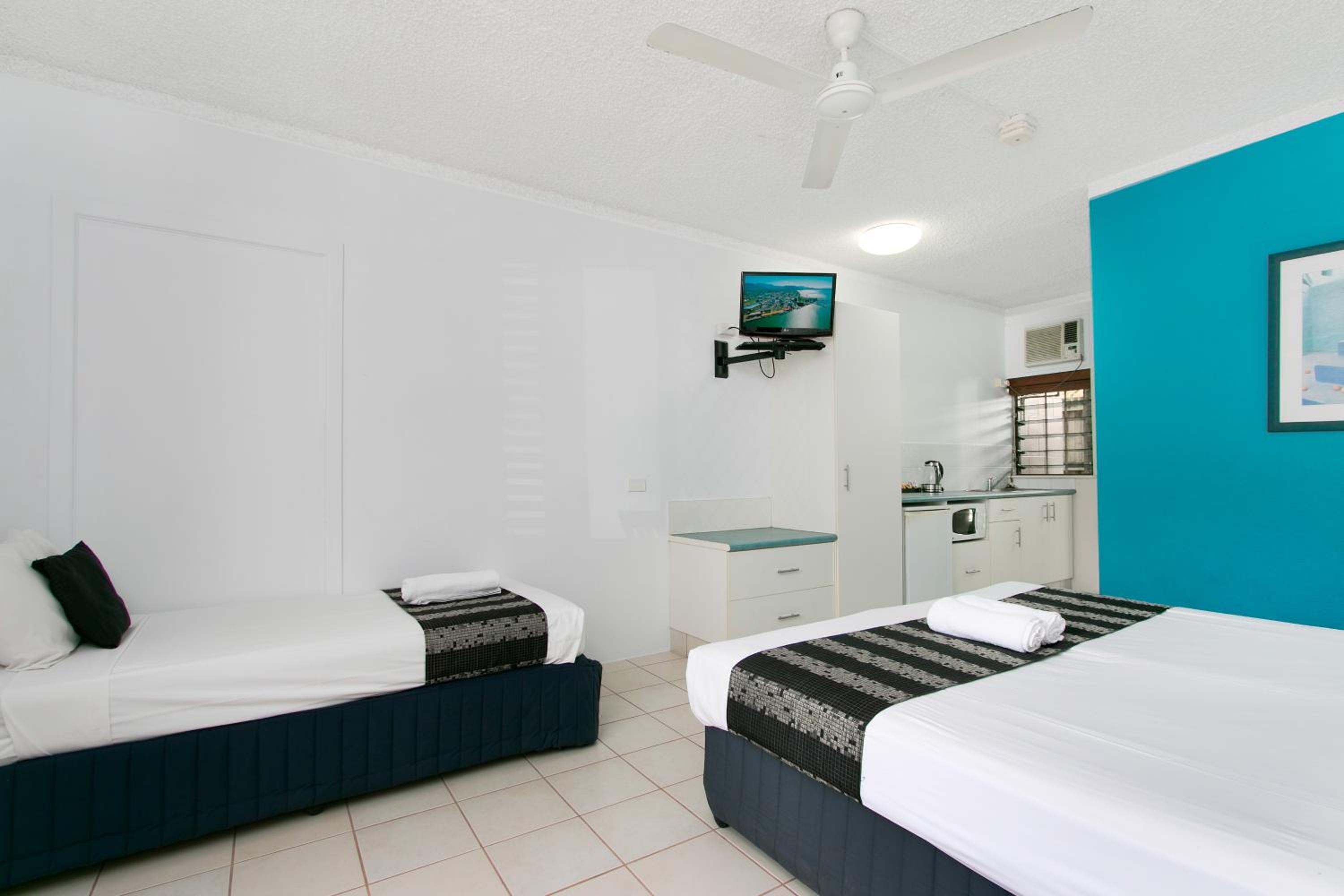 Superior Twin or Triple Suite