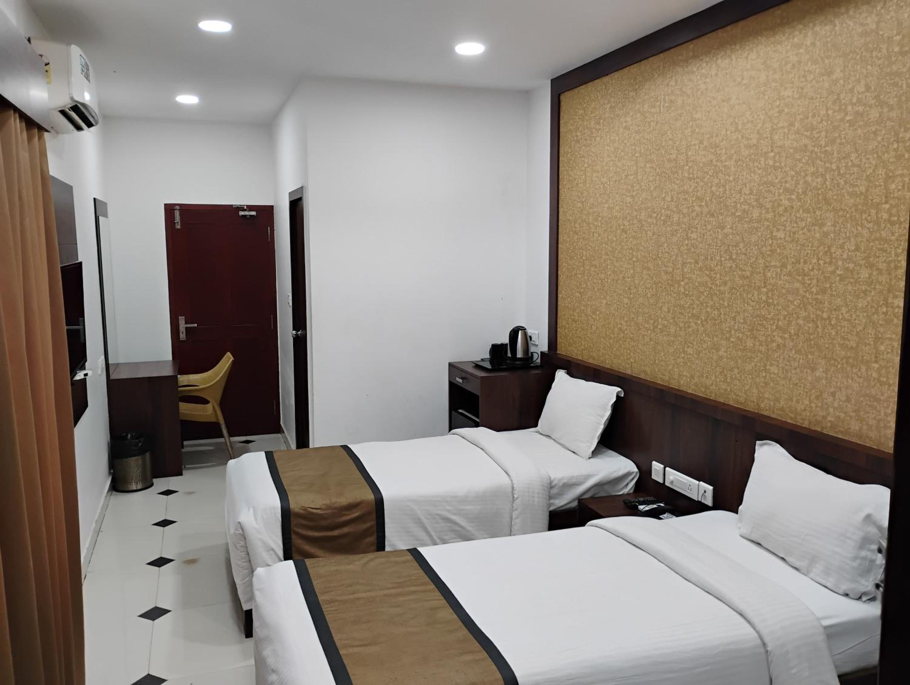 Deluxe Double or Twin Room photo 1