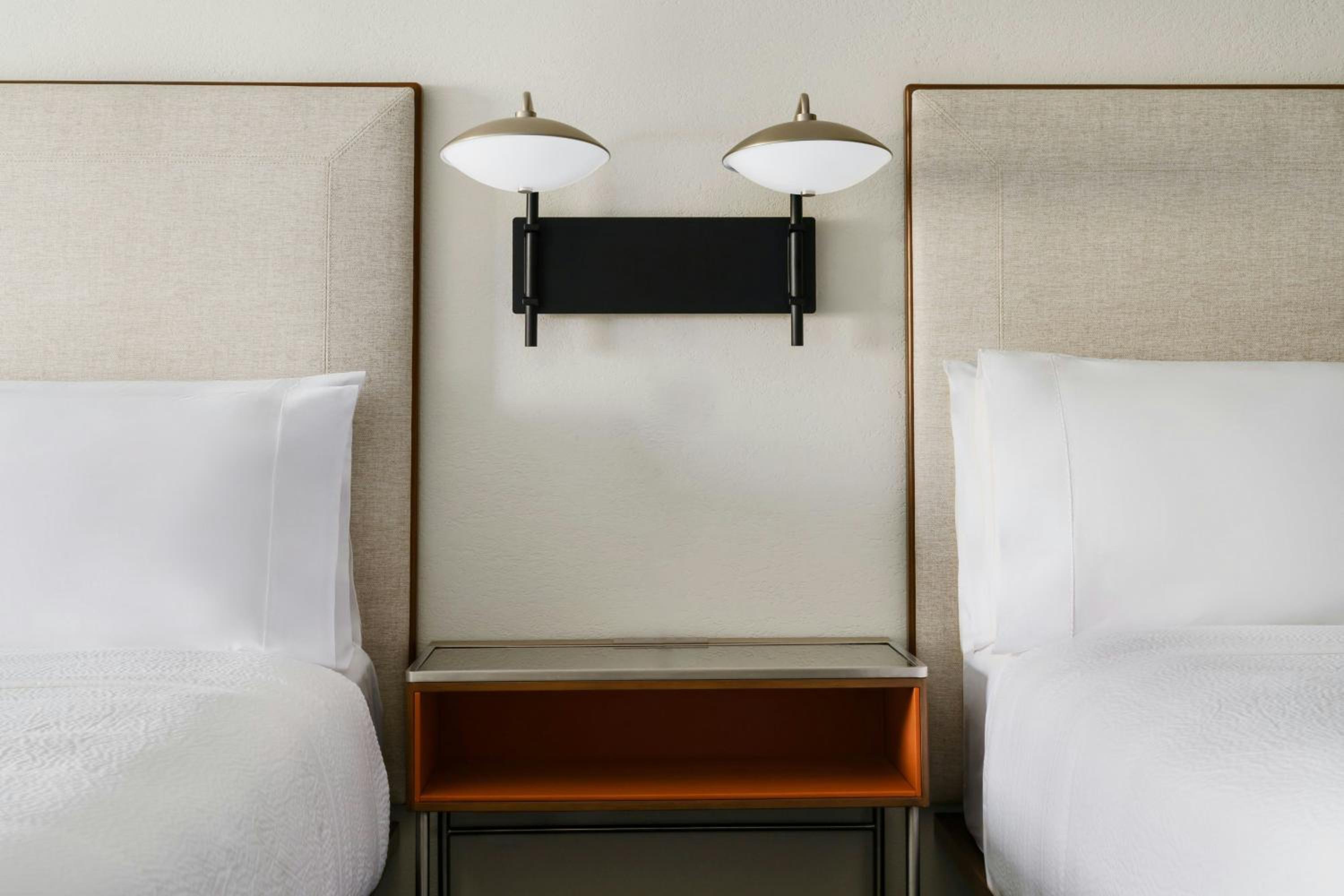 King Room with Two King Beds - Photo 3