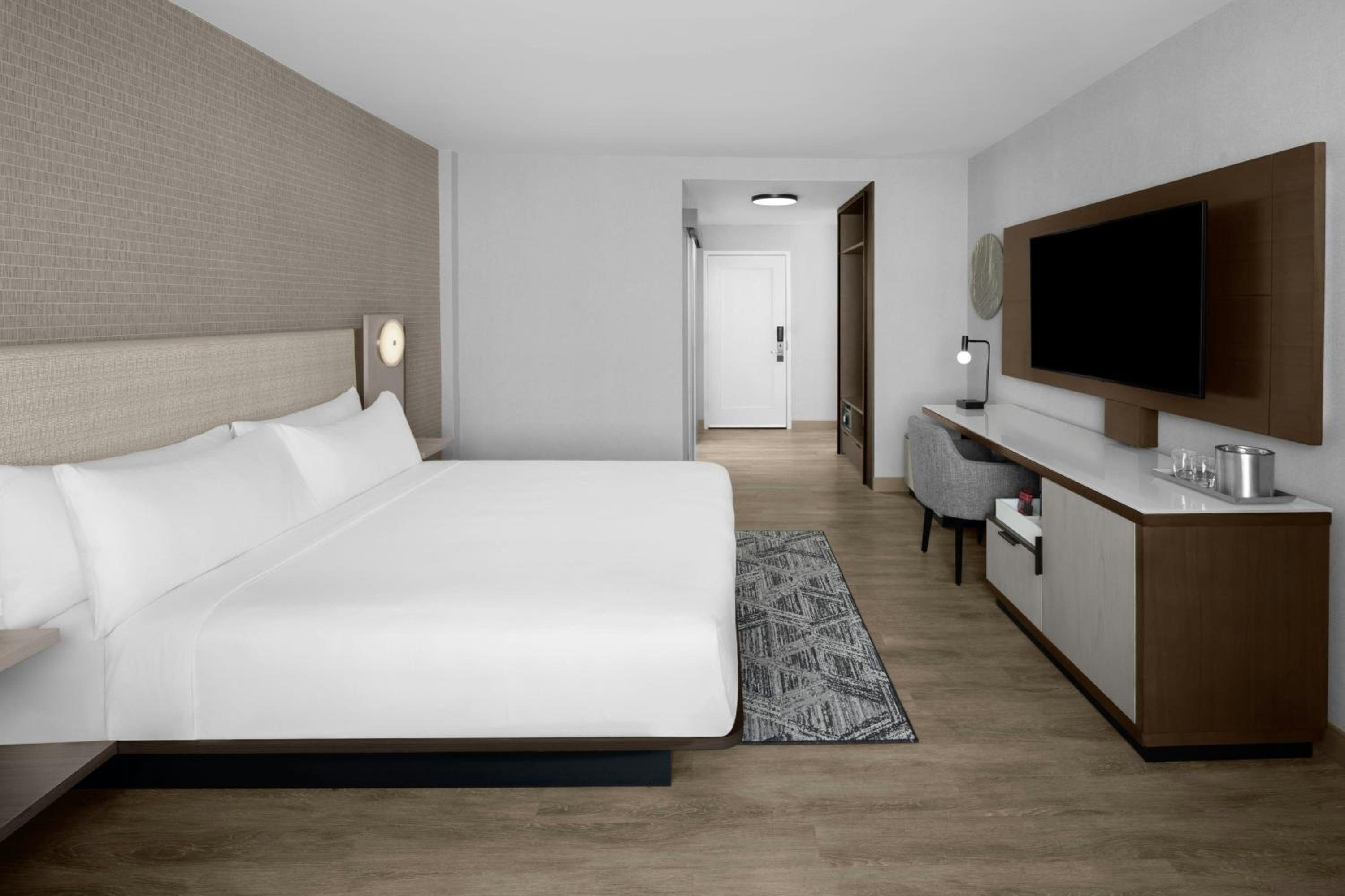 King room - high floor - Photo 2
