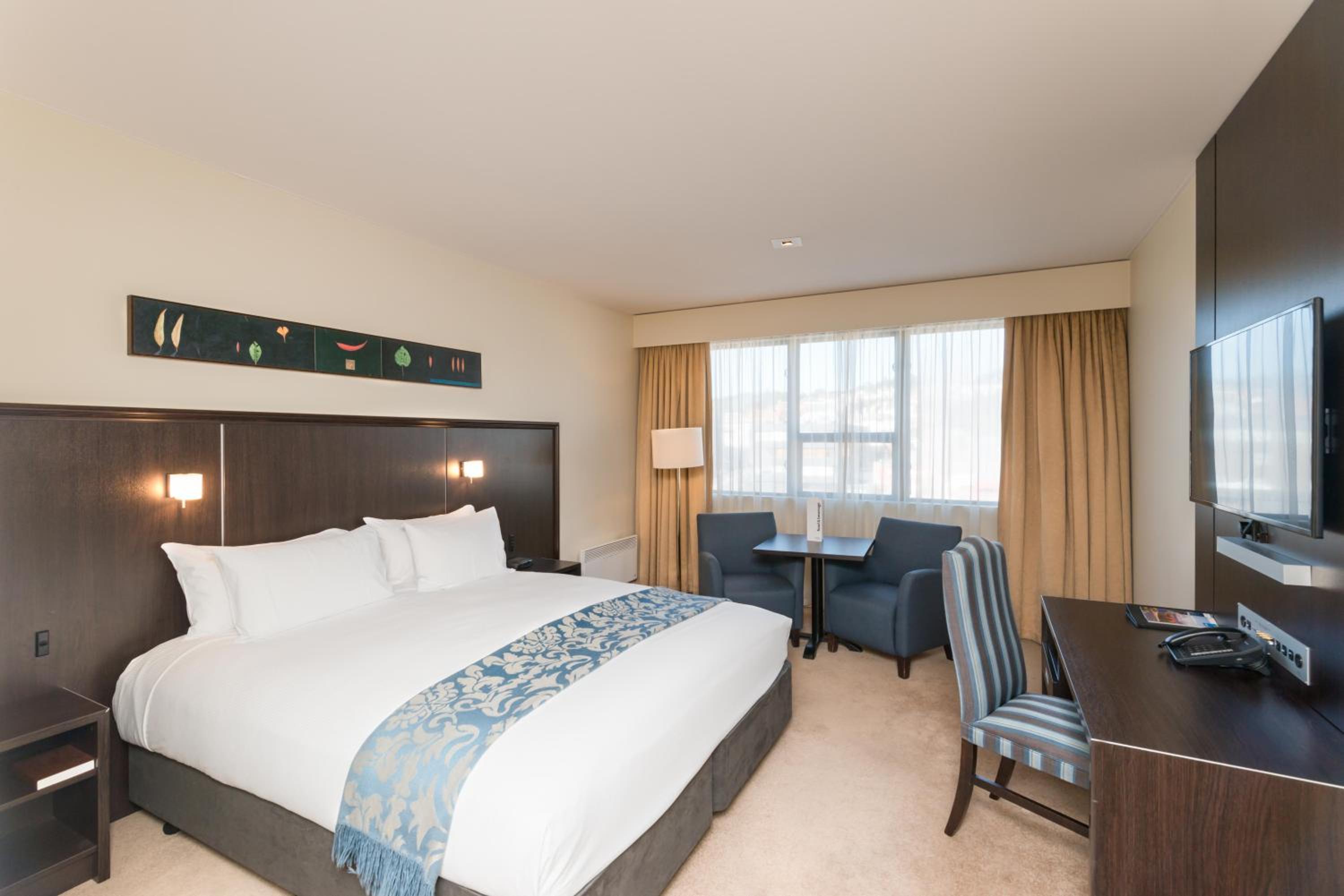 Standard King Room - Photo 3