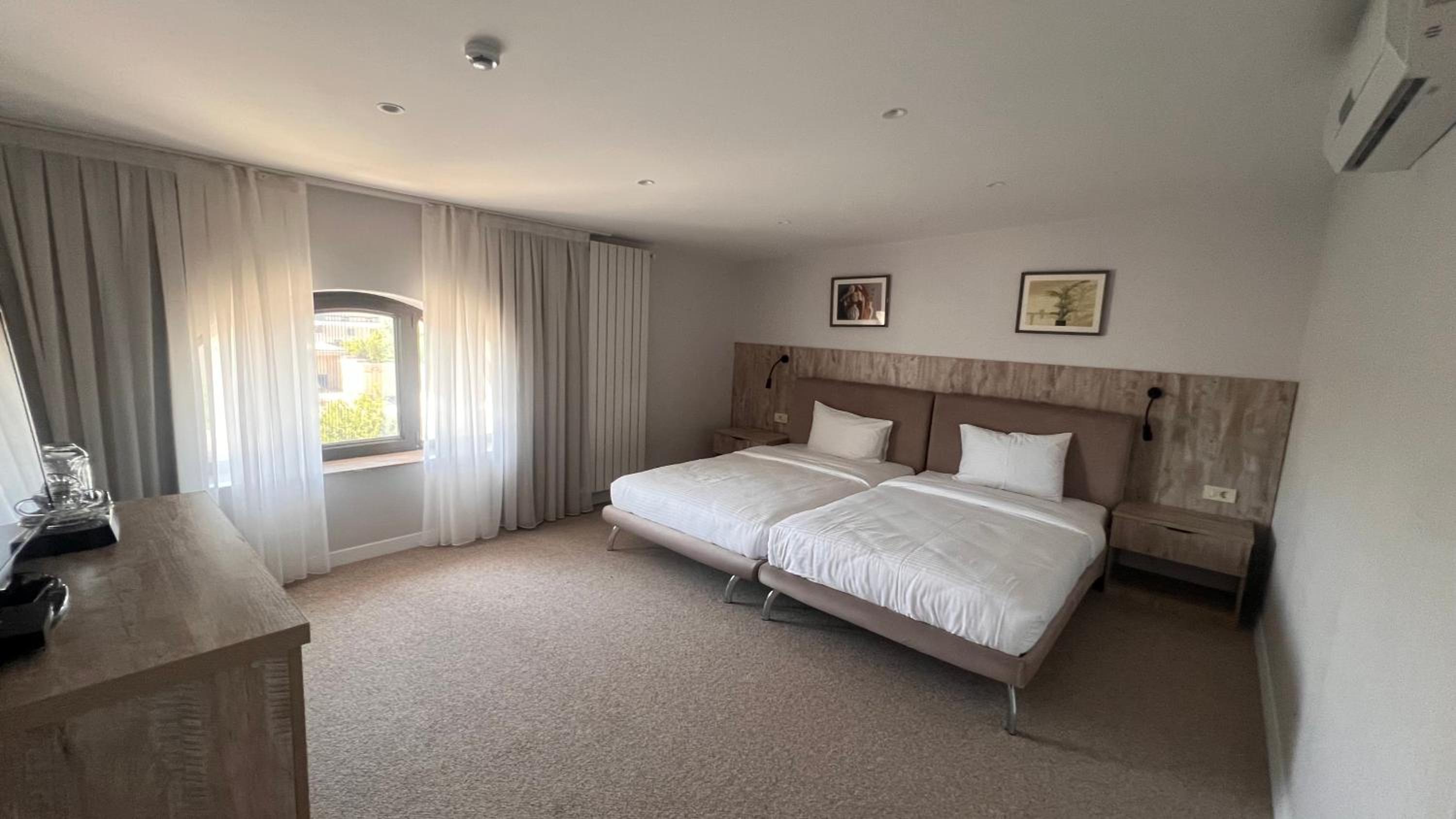 Standard Twin Room with Garden View photo 1