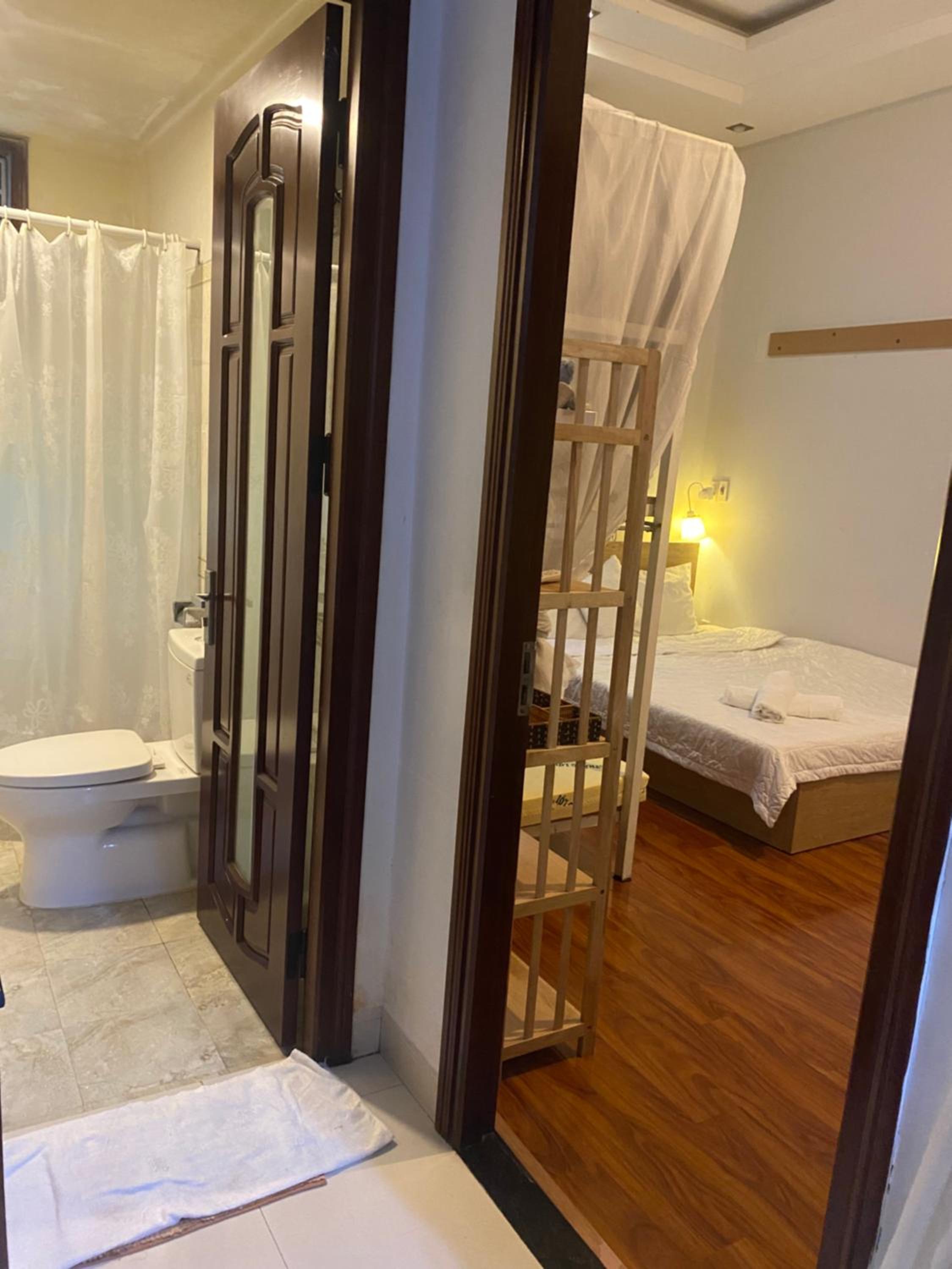 Double or Twin Room with Shared Bathroom
