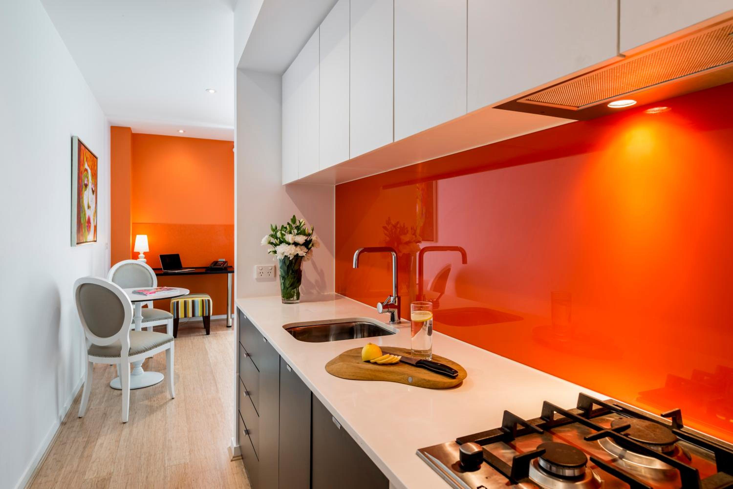 One-Bedroom Apartment - No Housekeeping photo 3