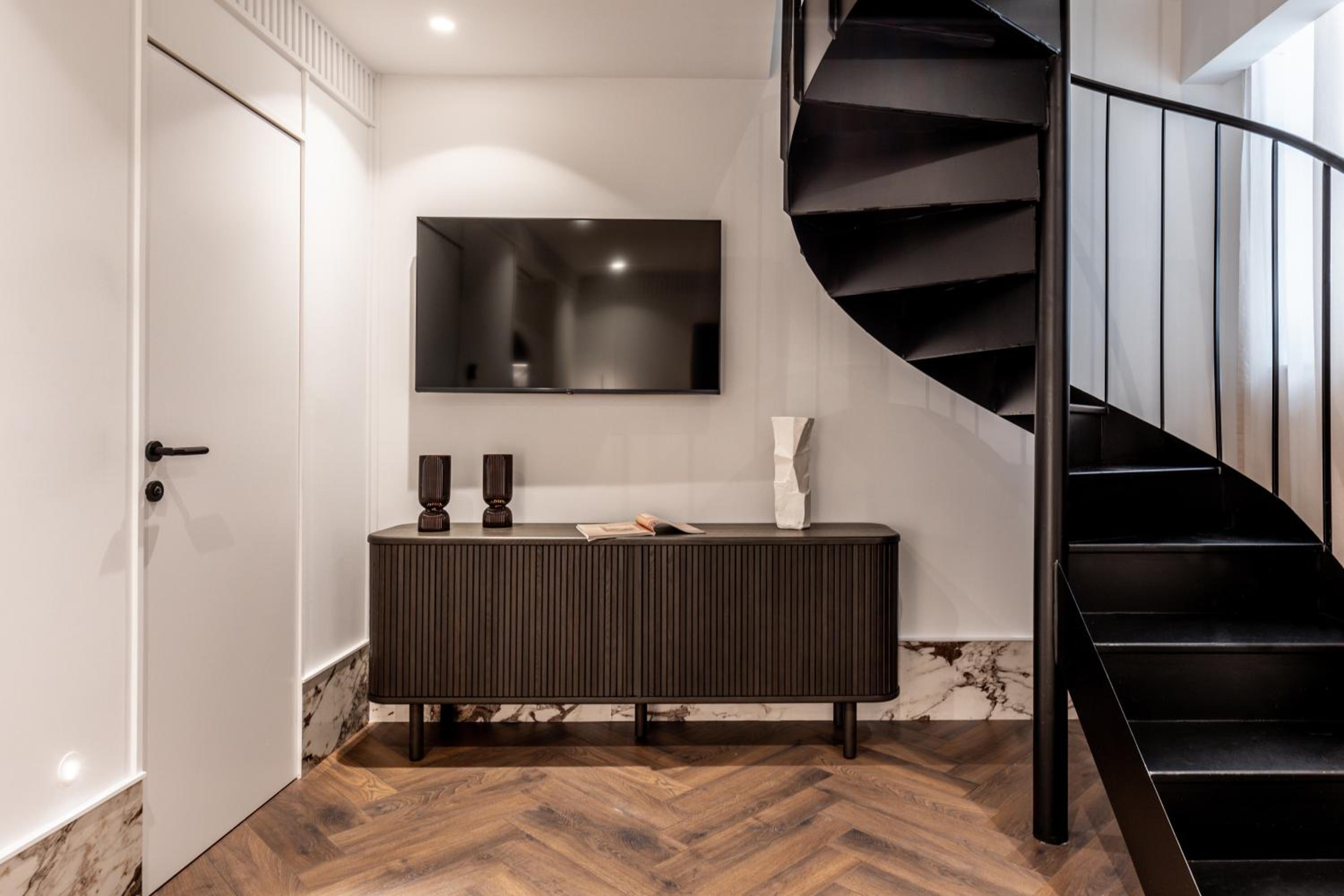 Pallas Suite, One bedroom, Kitchenette, City View photo 3