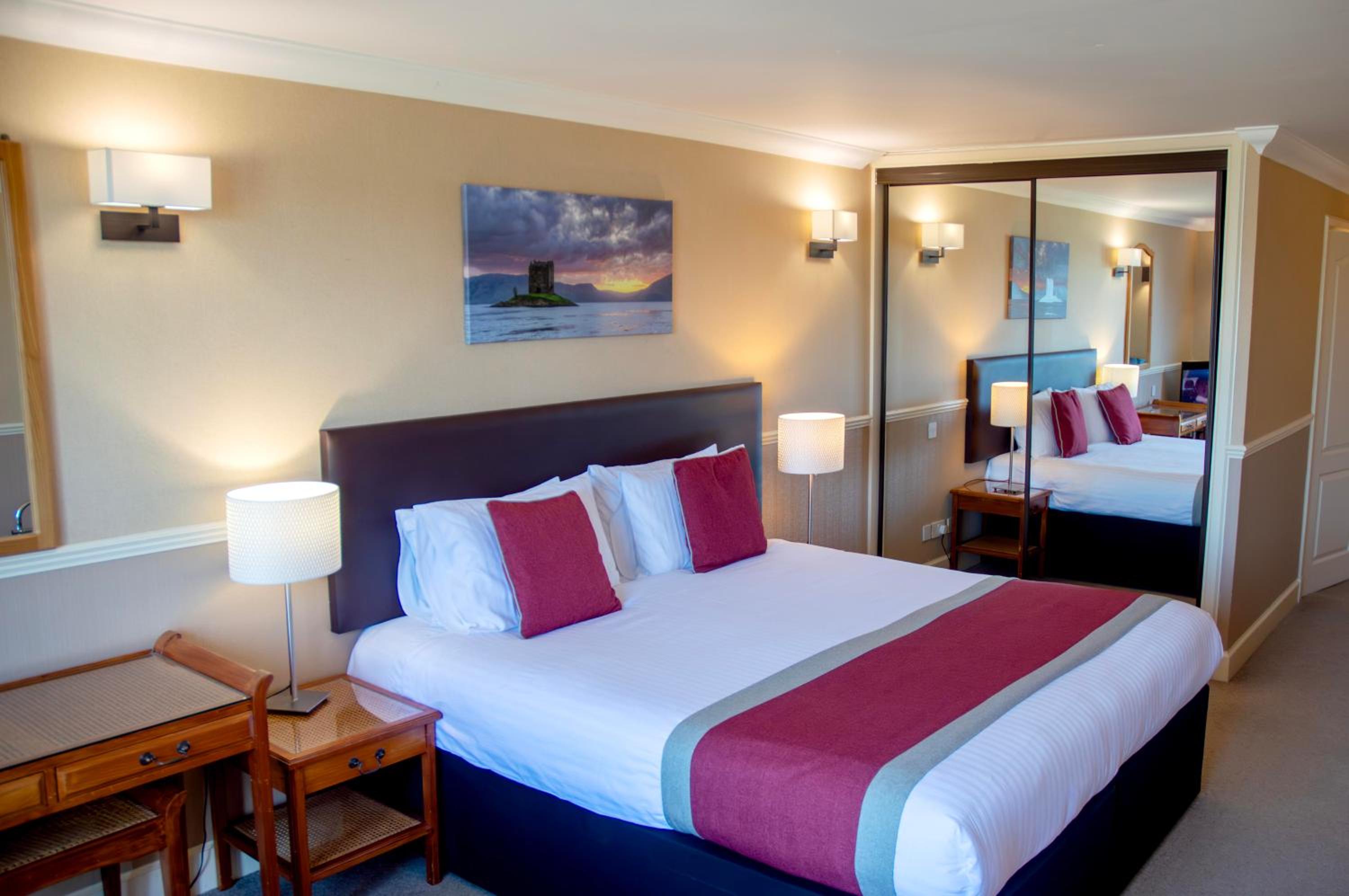 Admirals Ground Floor Sea View Room with Patio - Photo 1