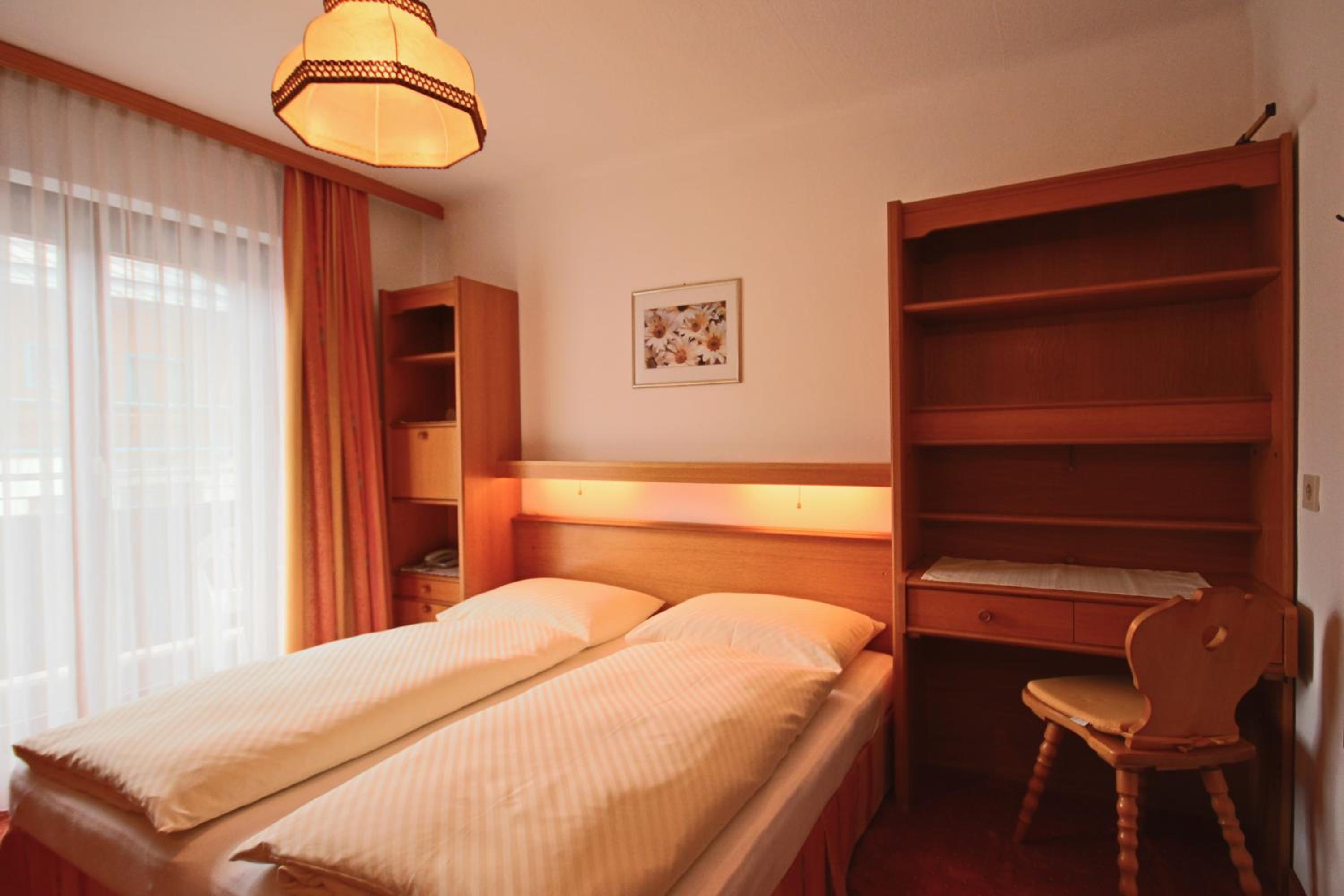 Budget Double Room photo 1