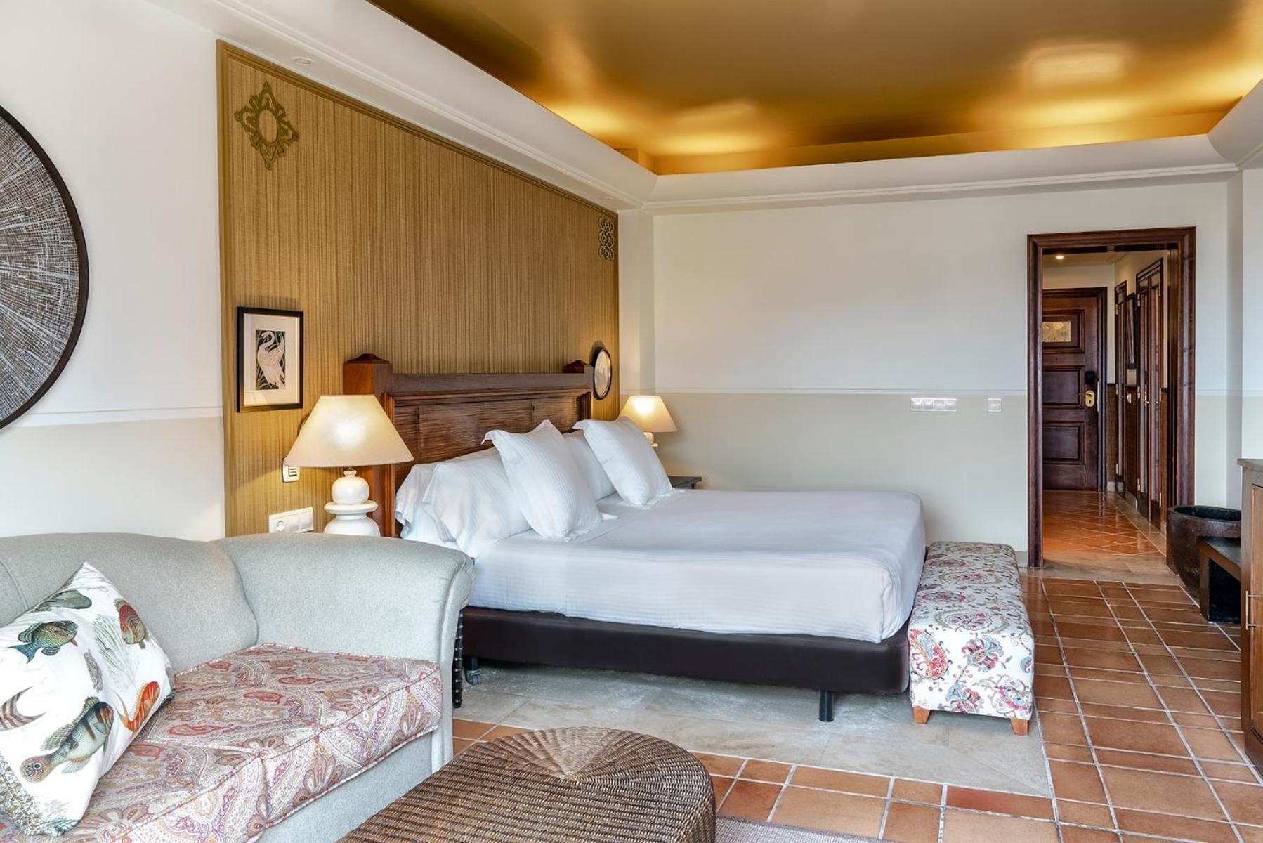 Superior Room (2 Adults + 2 Children)