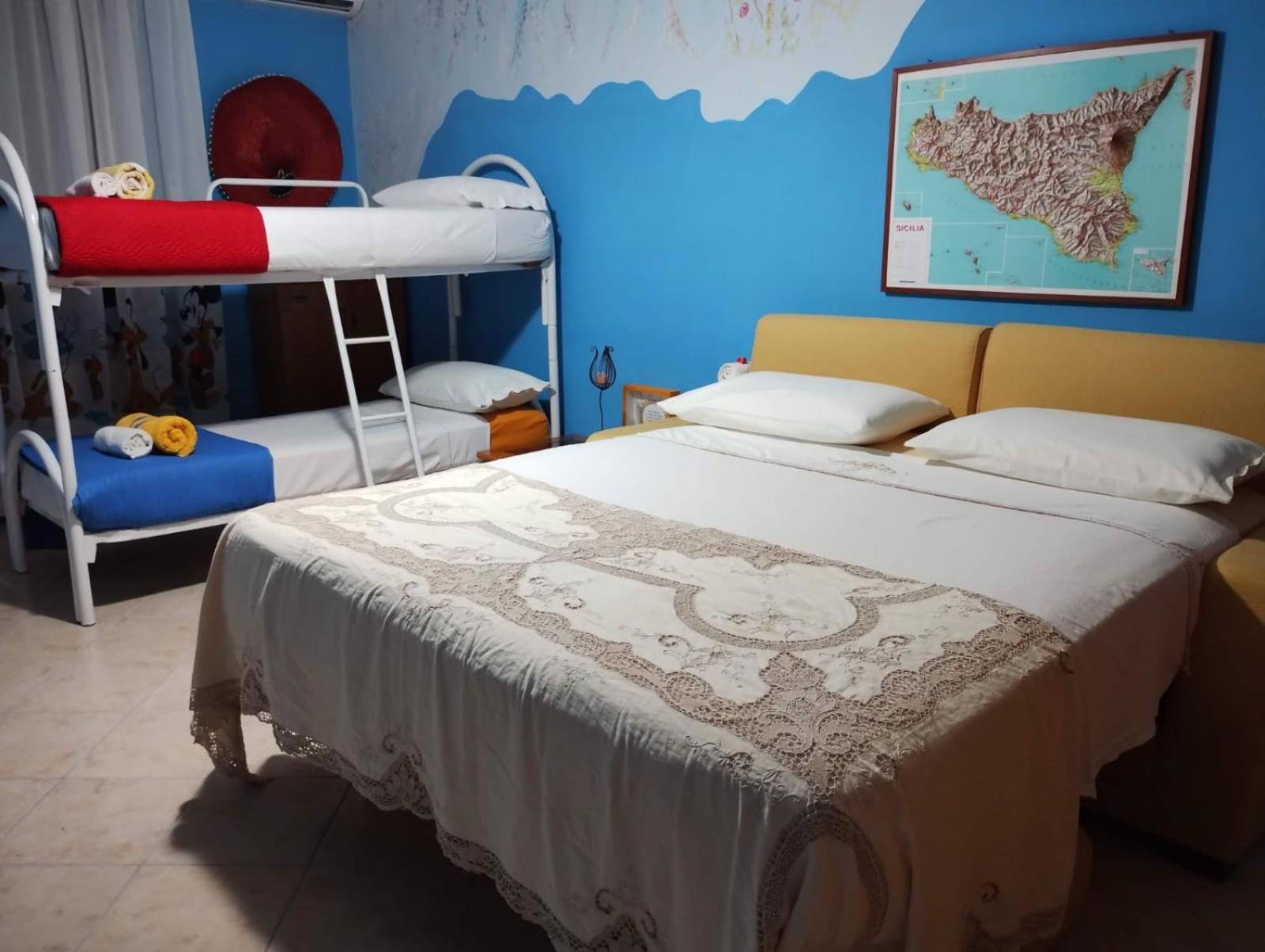 Double Room with Private Bathroom photo 3