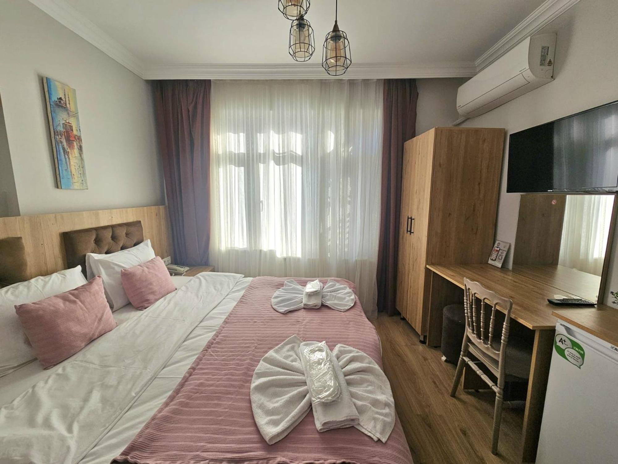 Three-Bedroom Deluxe Apartment photo 1