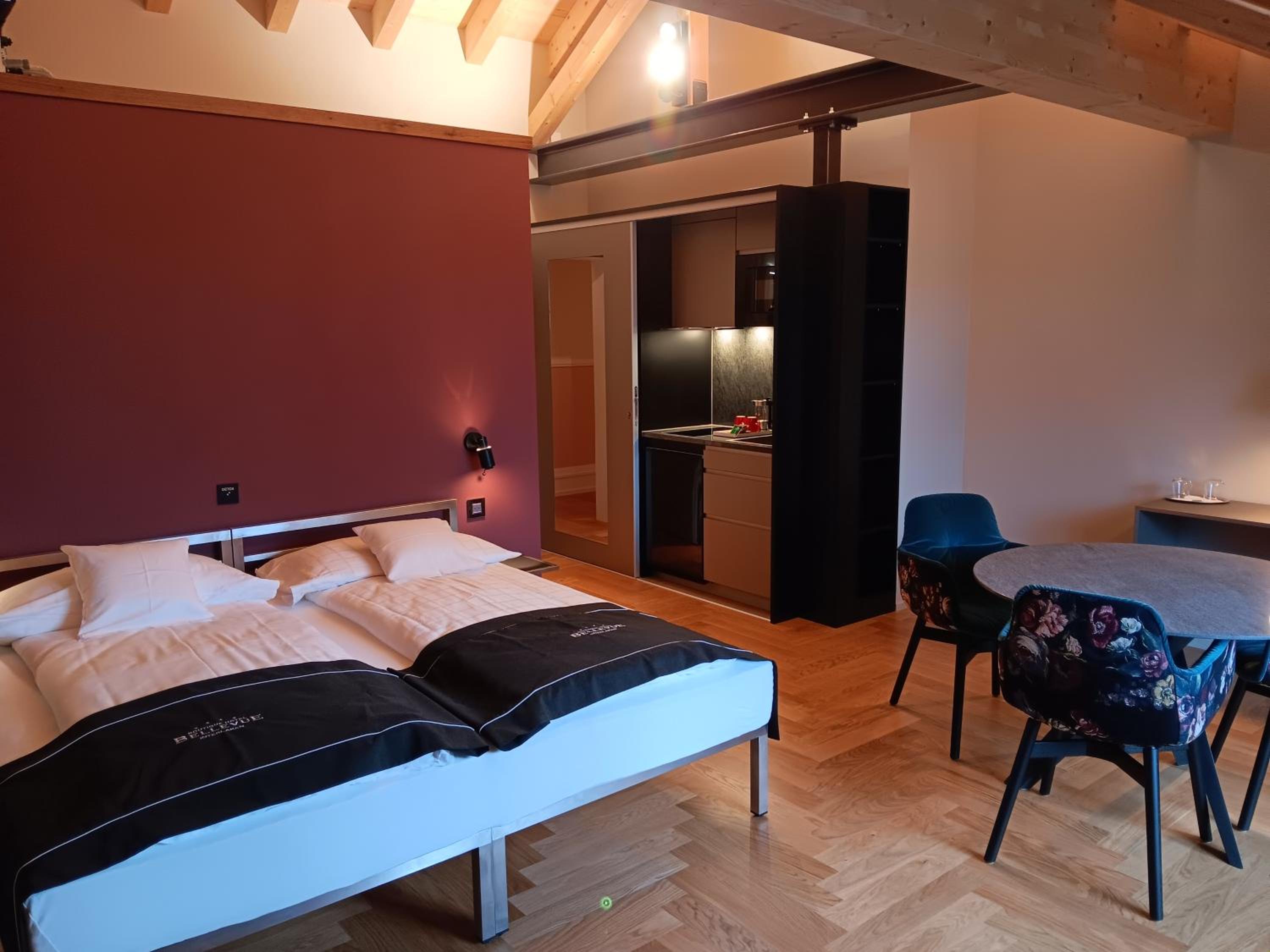 Deluxe Studio with Kitchenette photo 1