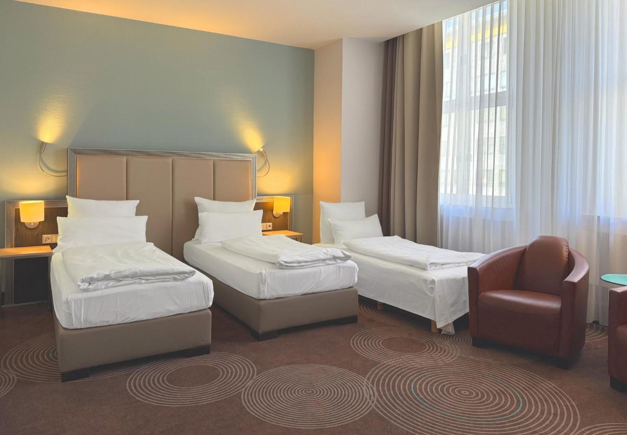 Premium Room with Three Single Beds - Up to Three Adults - Photo 6