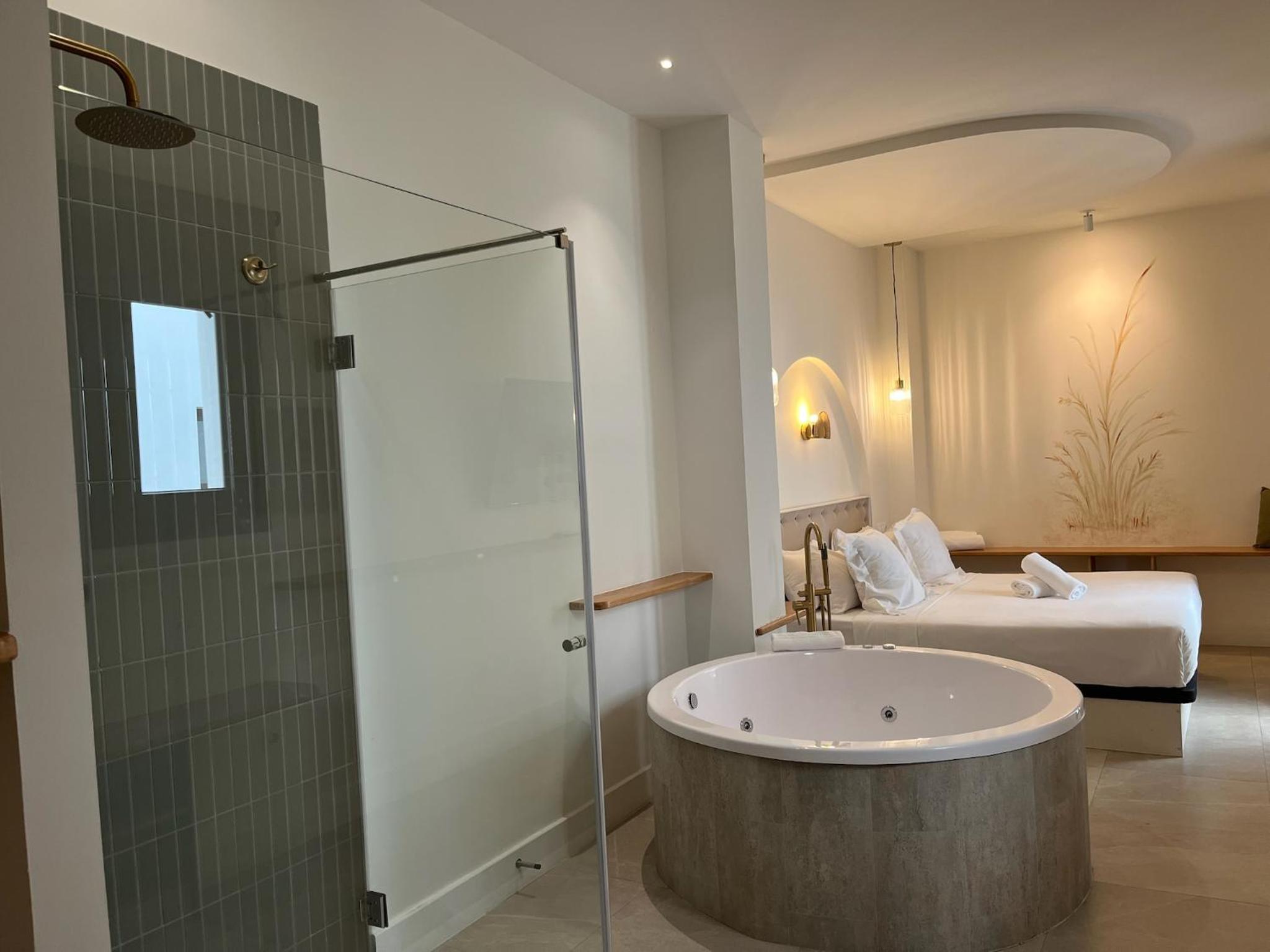 Quadruple Room with Bath
