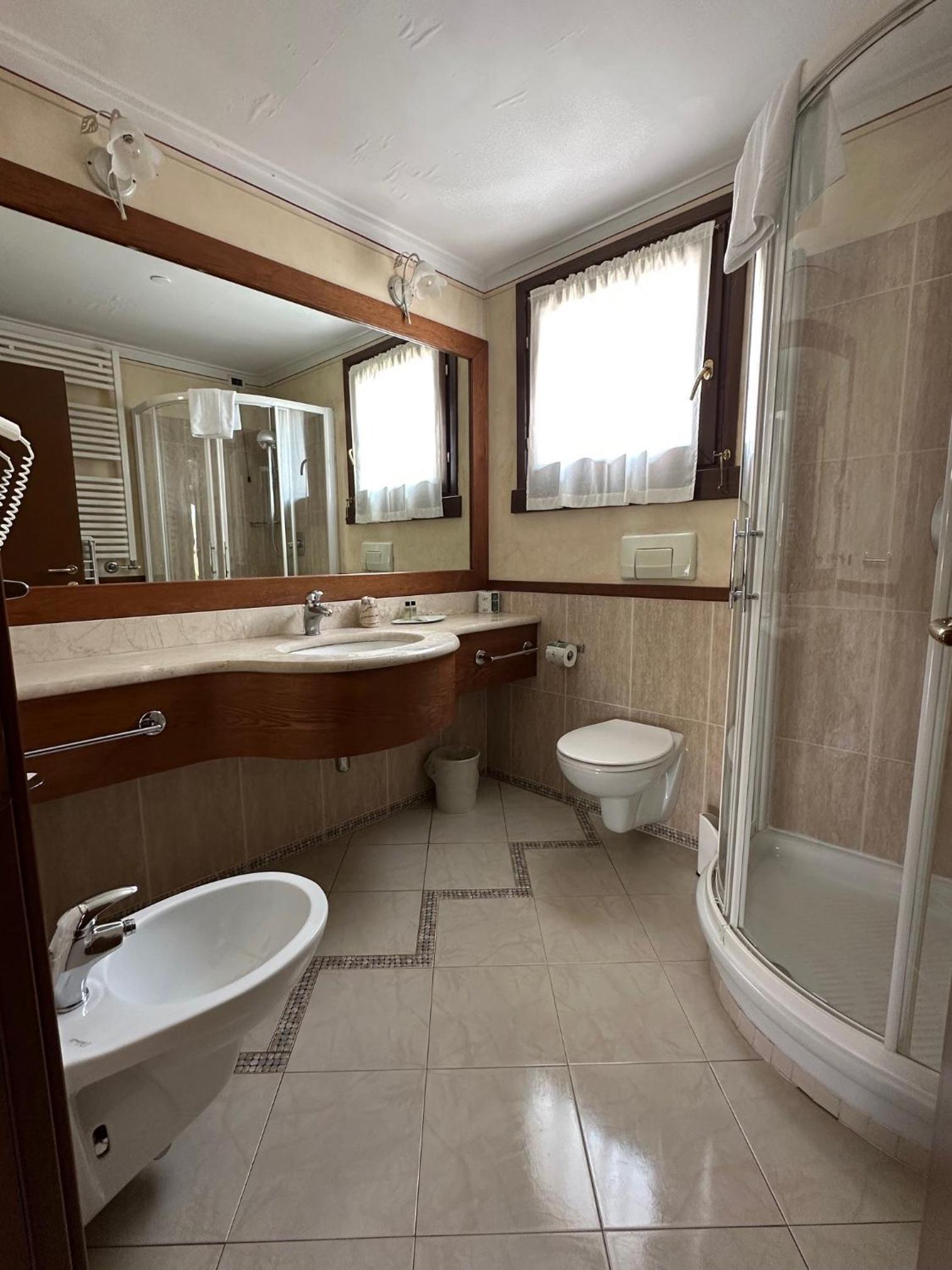 Classic One-Bedroom Apartment  photo 3