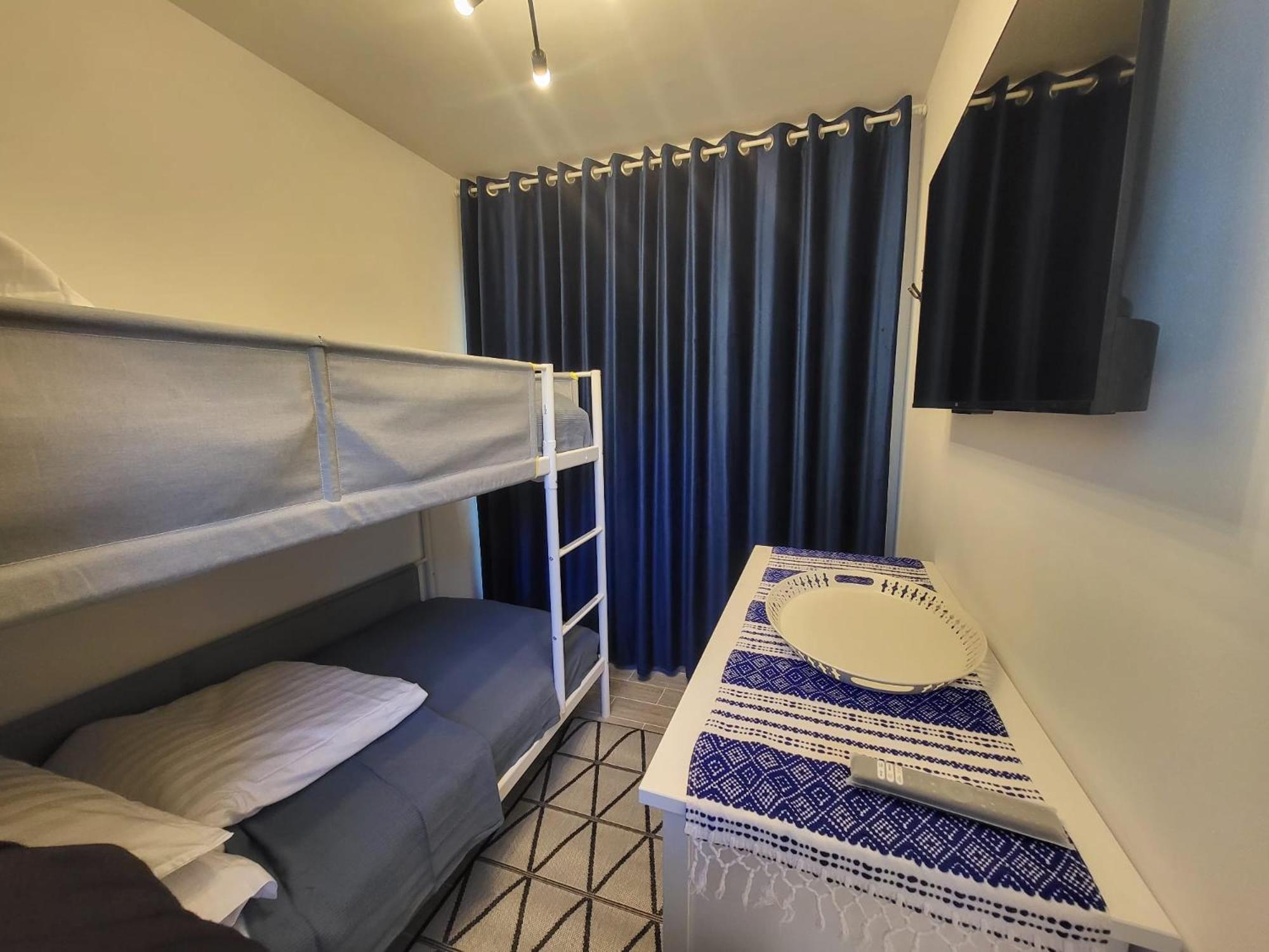 Twin Room - Photo 3