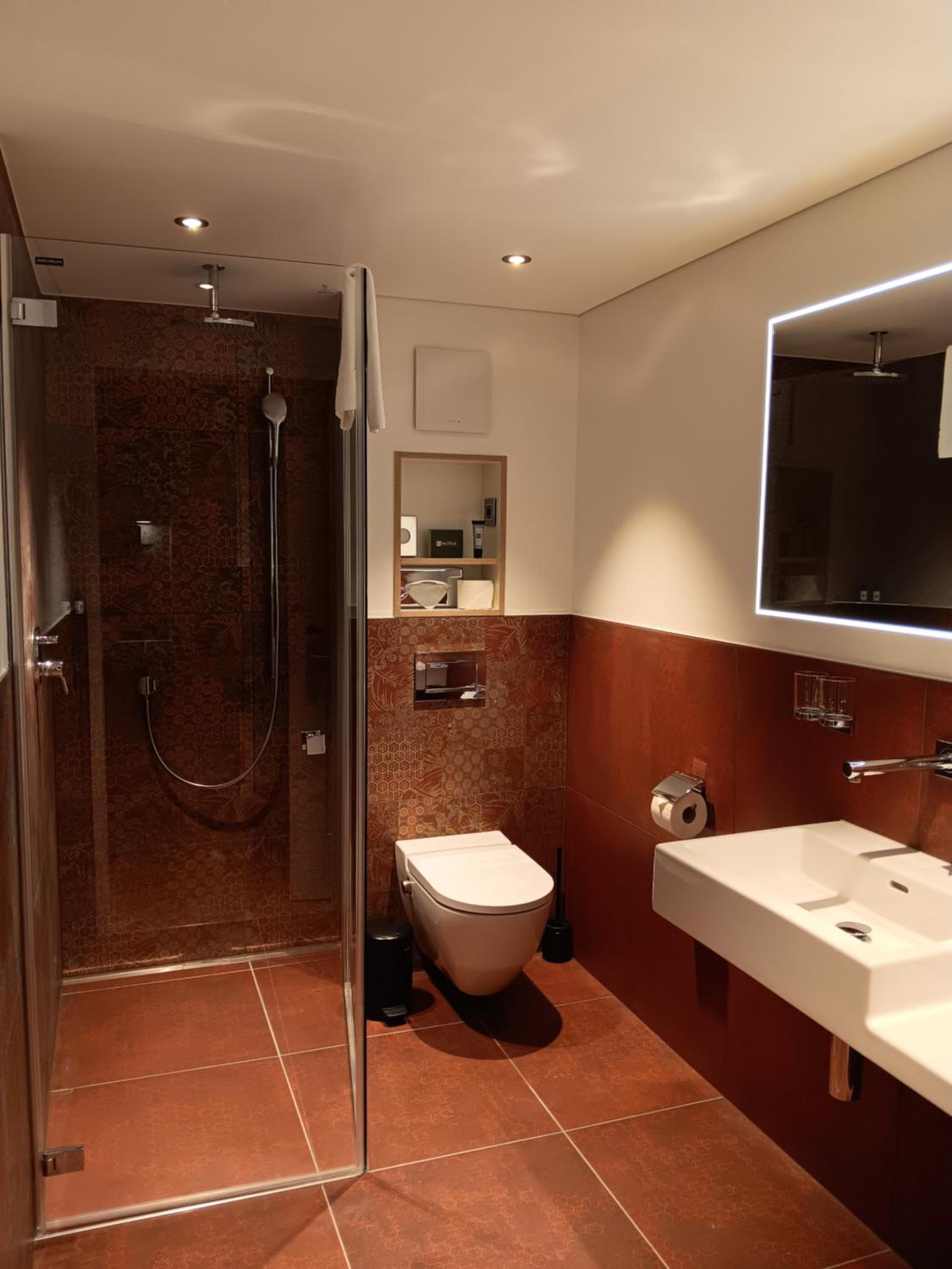 Deluxe Studio with Kitchenette photo 2